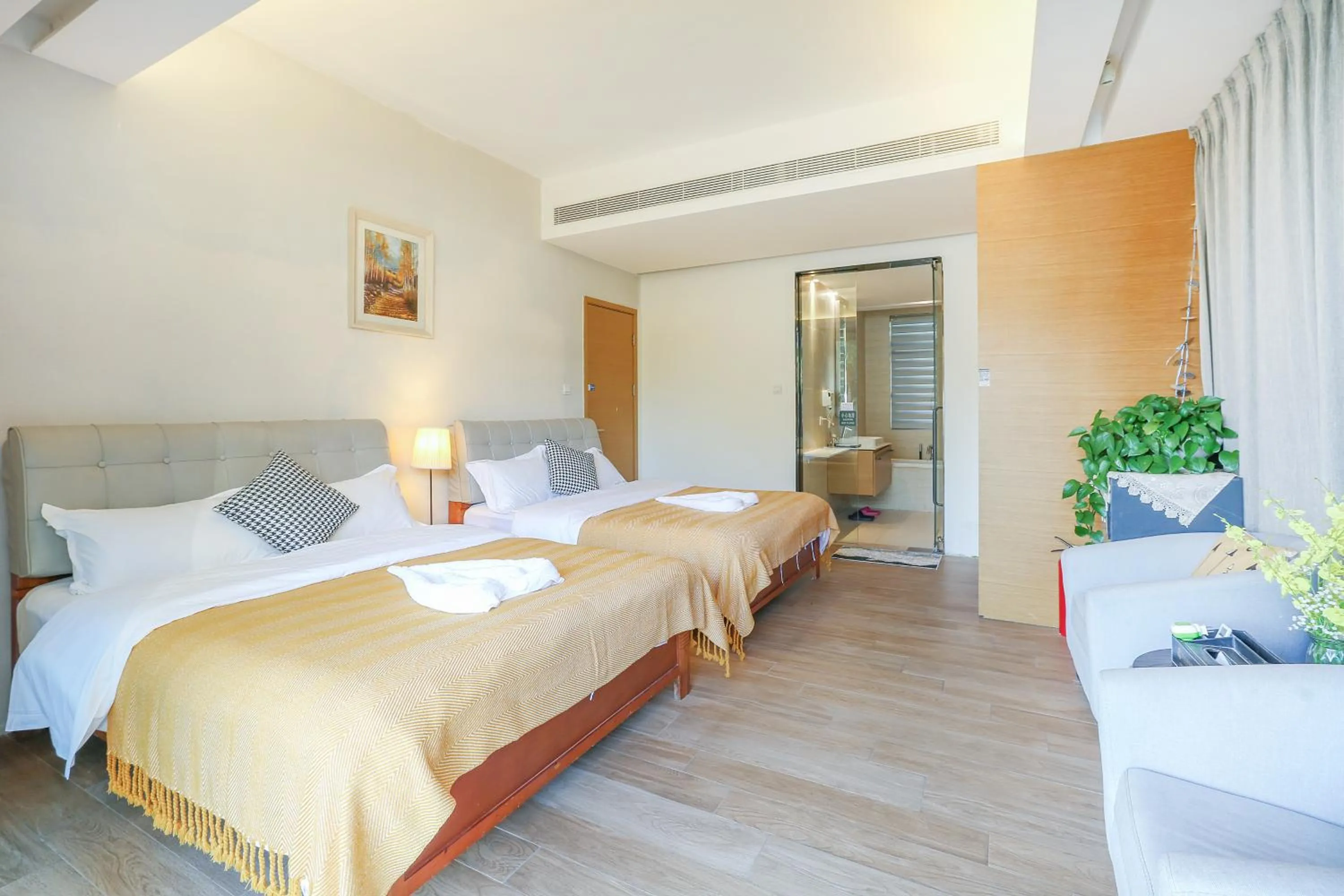 Bed in HuiZhou HuaYangNian Seaview Guesthouse