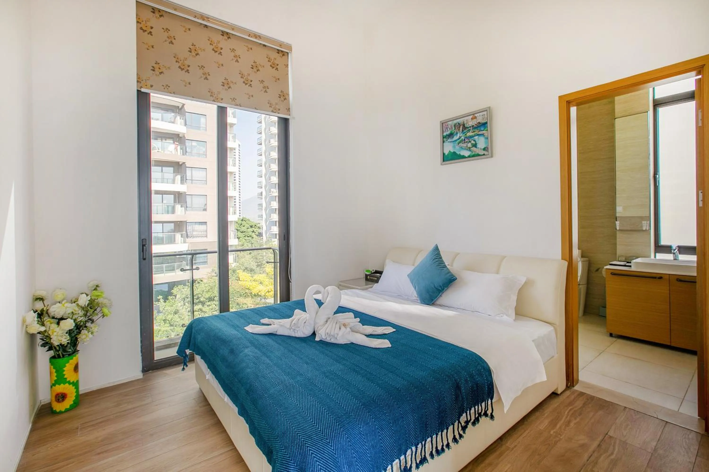 Bed in HuiZhou HuaYangNian Seaview Guesthouse