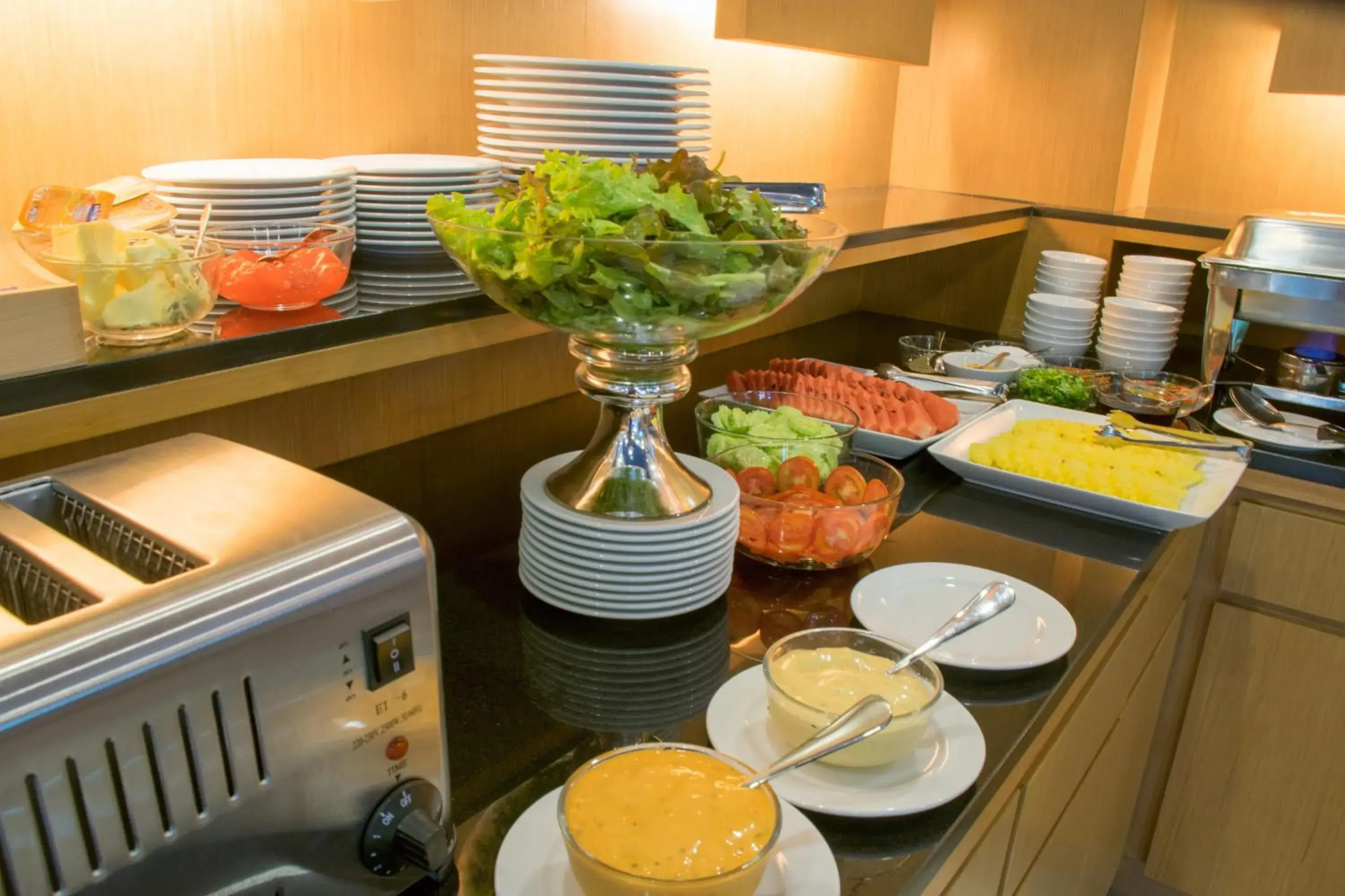 Restaurant/places to eat in Siva Royal Hotel Restaurant/places to eat in Siva Royal Hotel