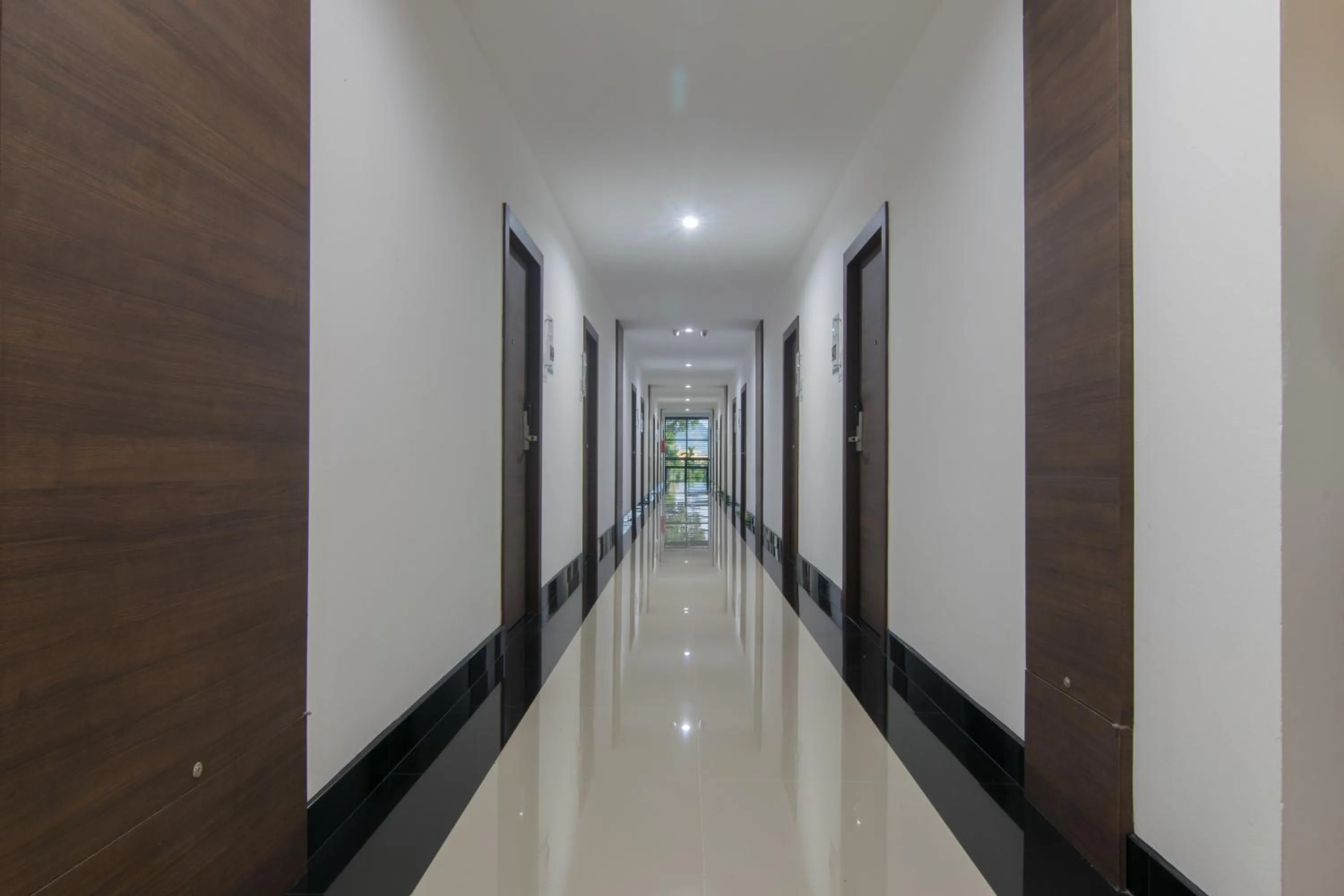 Area and facilities in Siva Royal Hotel