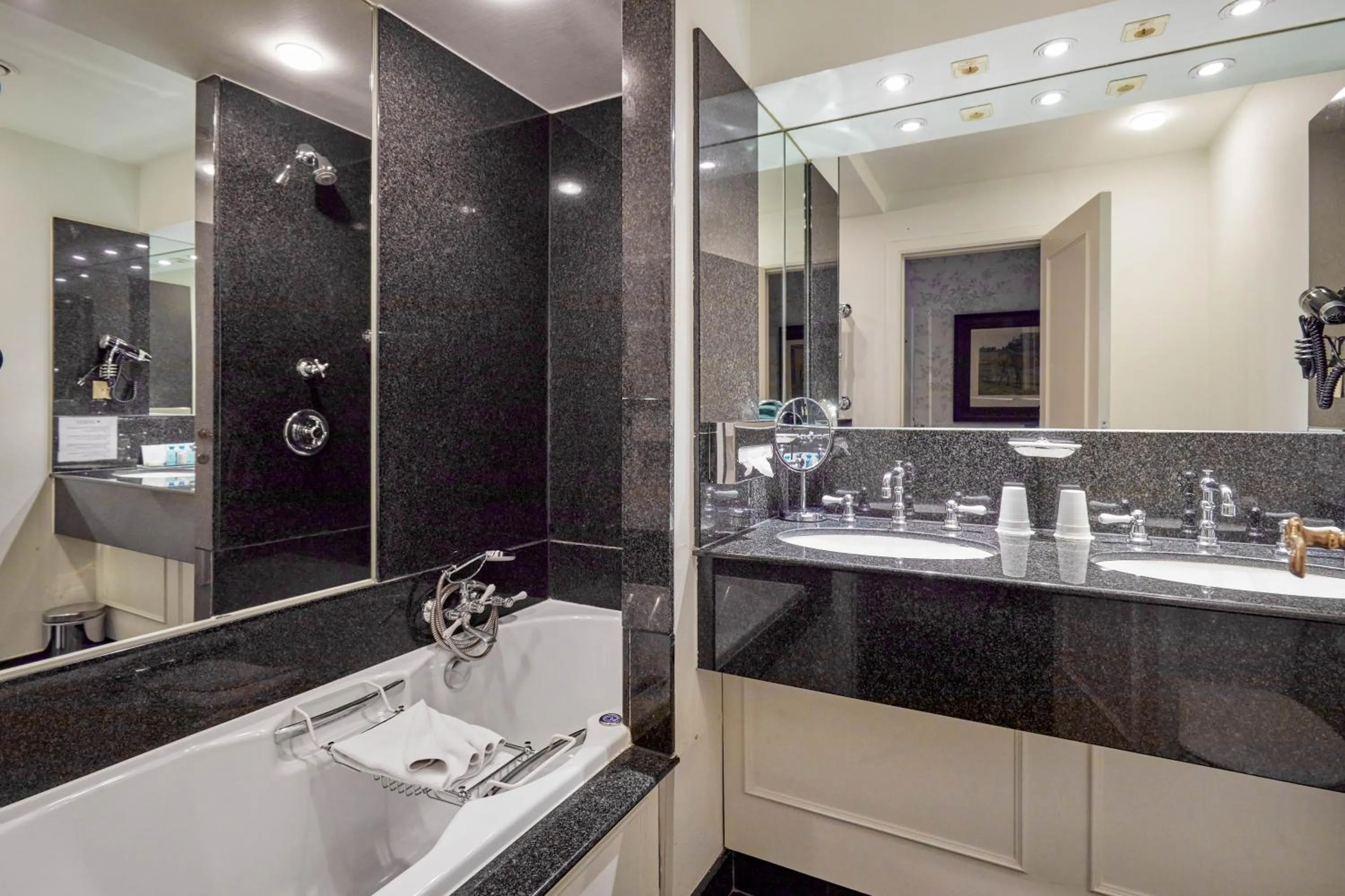 Bathroom in The Pand - Charming Boutique Hotel