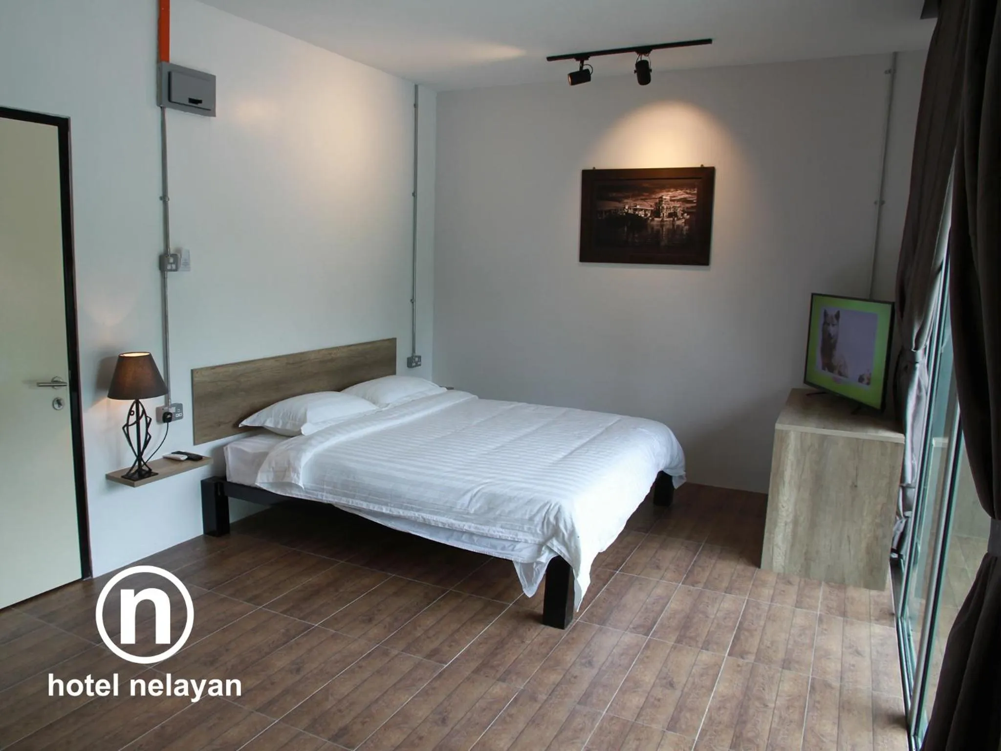 Street view, Bed in Hotel Nelayan