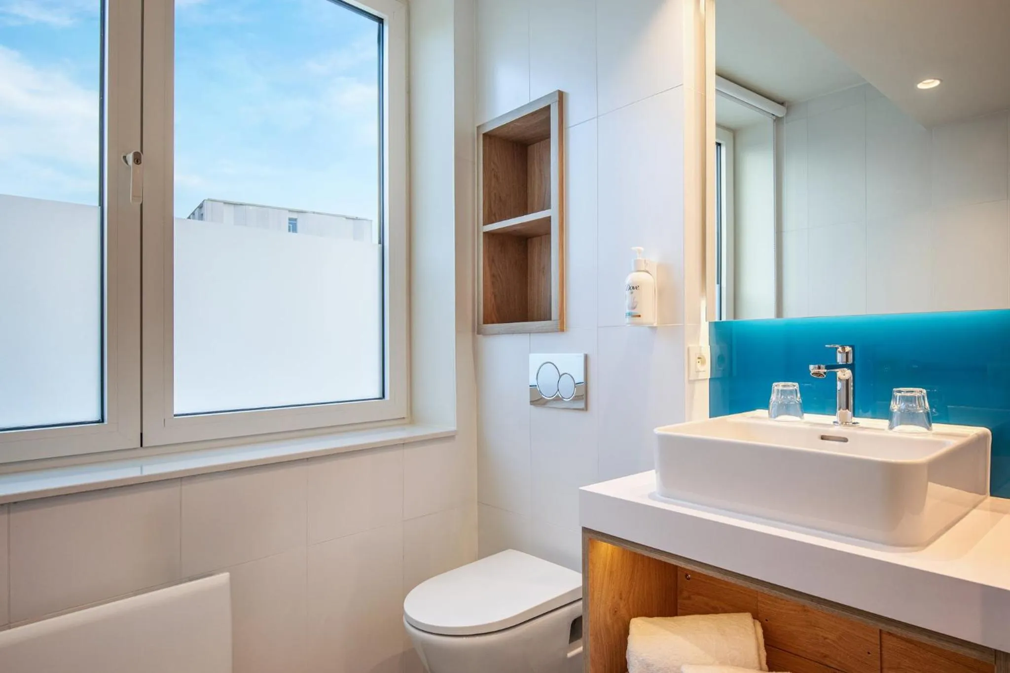 Bathroom in Holiday Inn Express & Suites Ghent by IHG