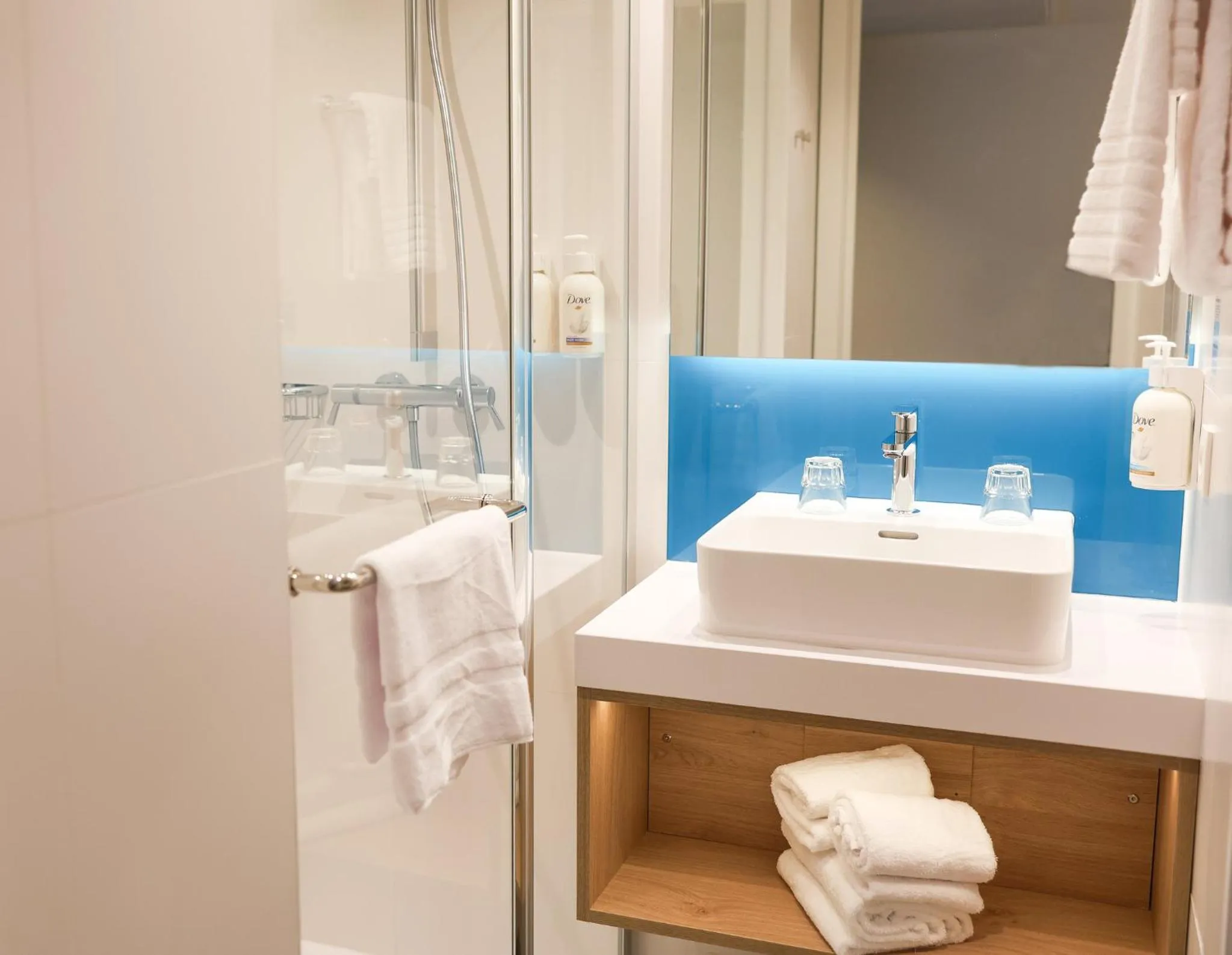 Bathroom in Holiday Inn Express & Suites Ghent by IHG