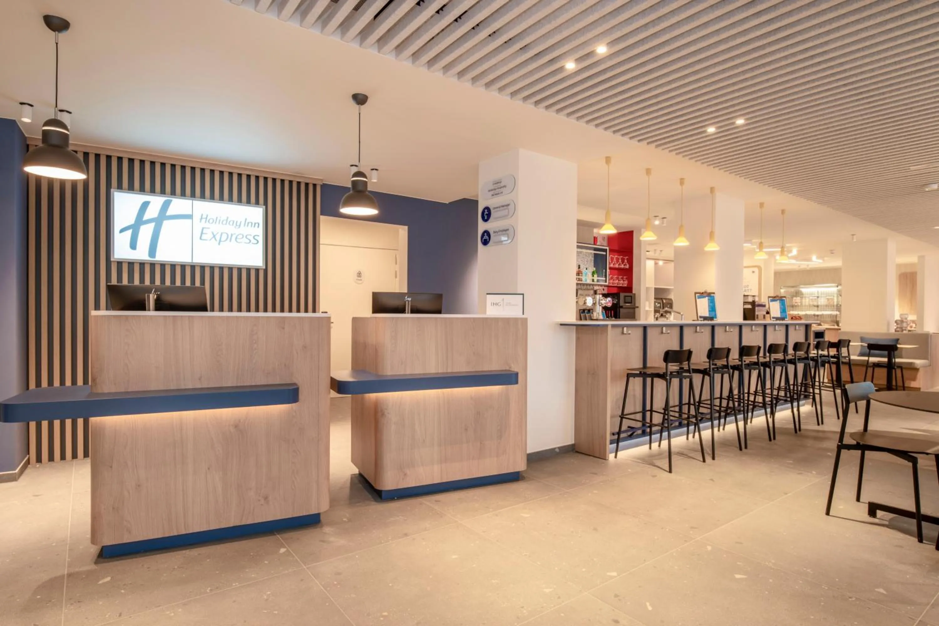 Lobby or reception in Holiday Inn Express & Suites Ghent by IHG