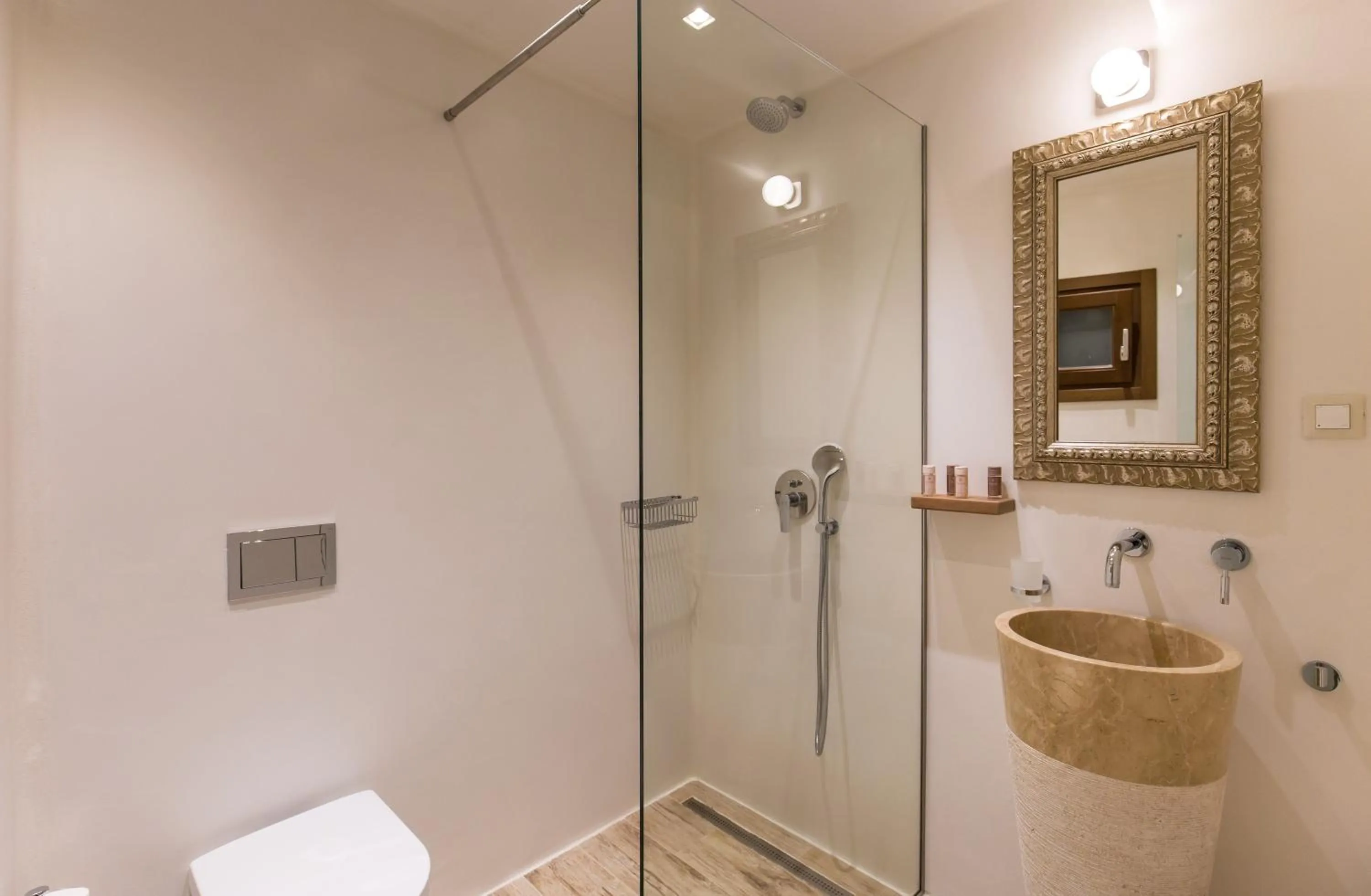 Bathroom in Anagram Hotel