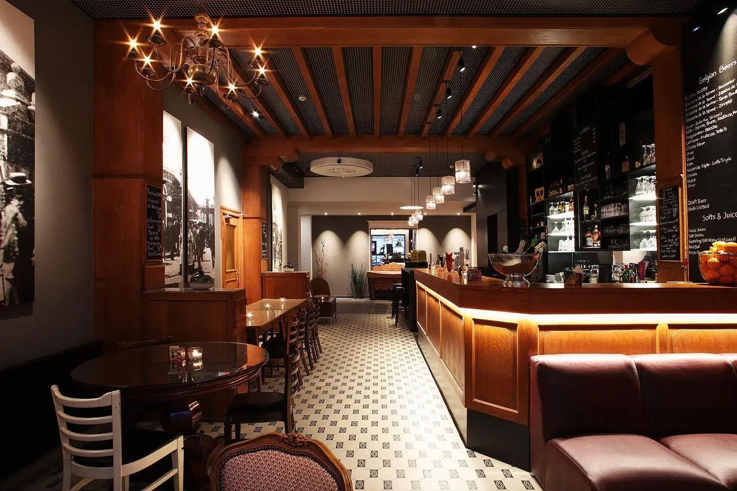 Restaurant/places to eat in Hotel Van Belle Restaurant/places to eat in Hotel Van Belle