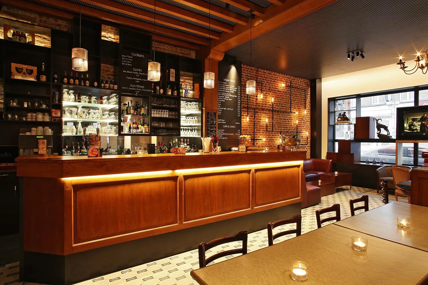 Restaurant/places to eat in Hotel Van Belle