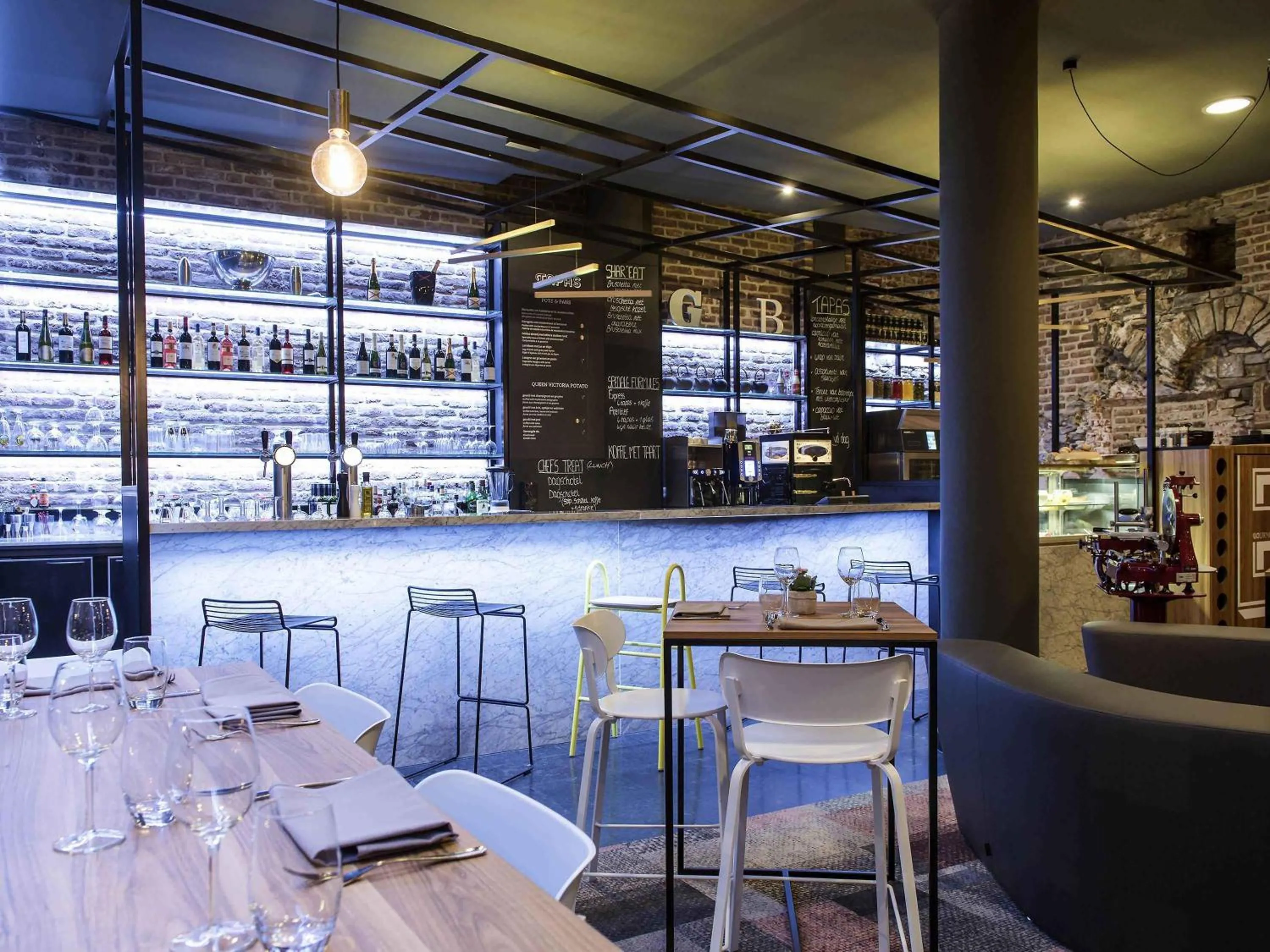 Restaurant/places to eat in Novotel Gent Centrum