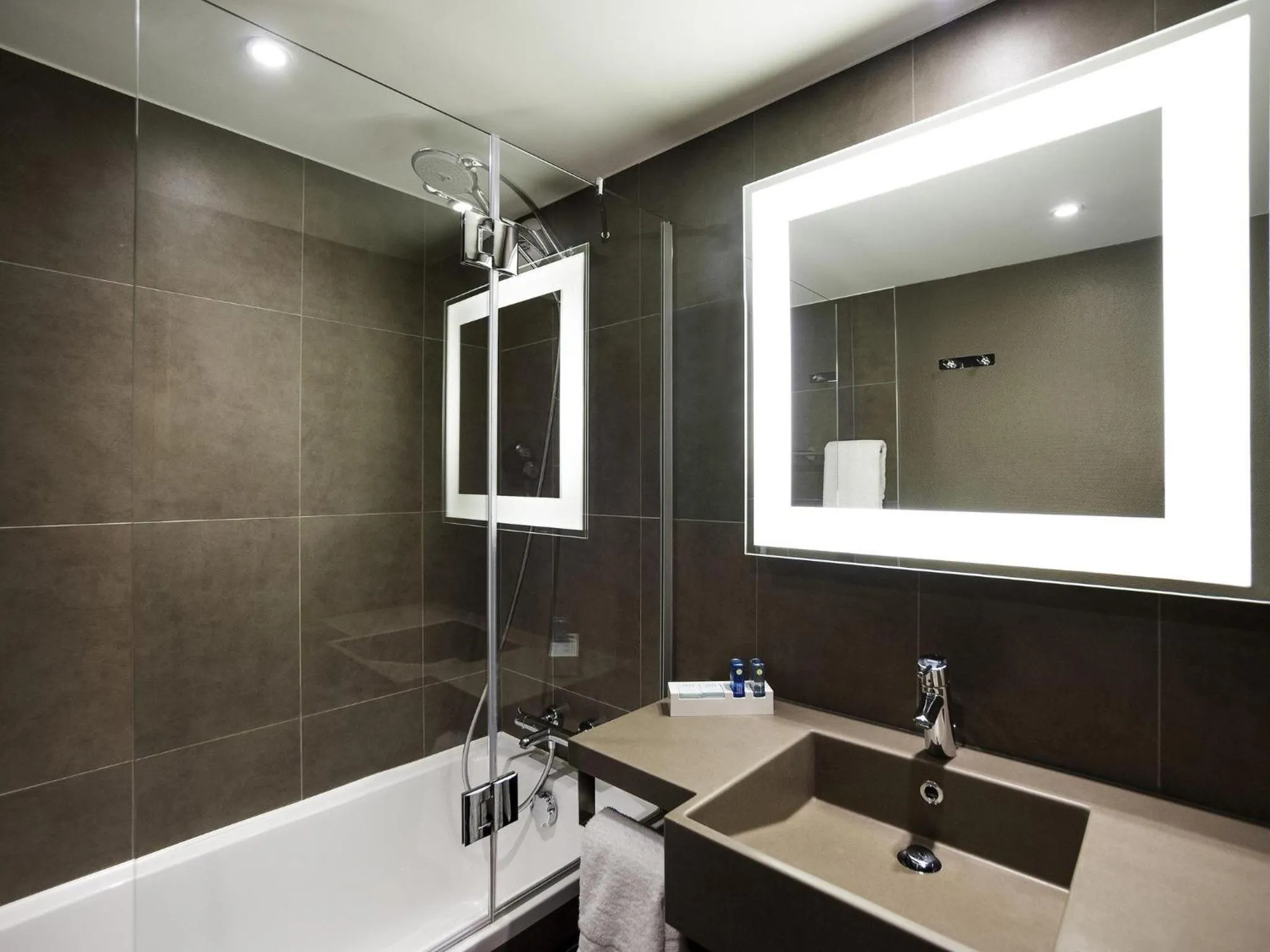 Bedroom in Novotel Gent Centrum