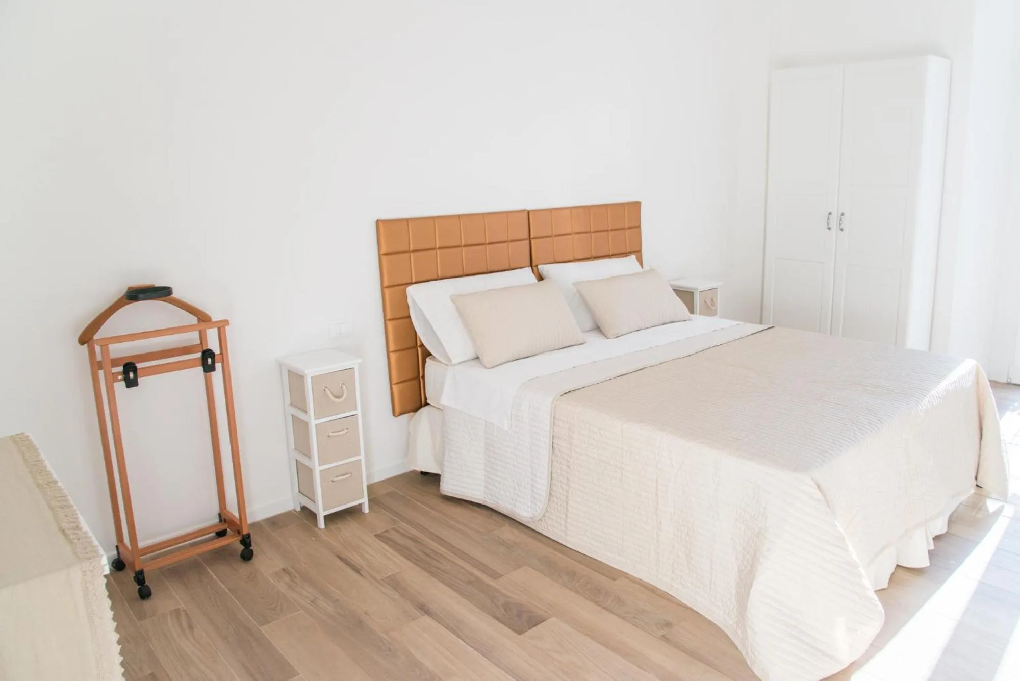 Photo of the whole room, Bed in Vatican Garden Rooms