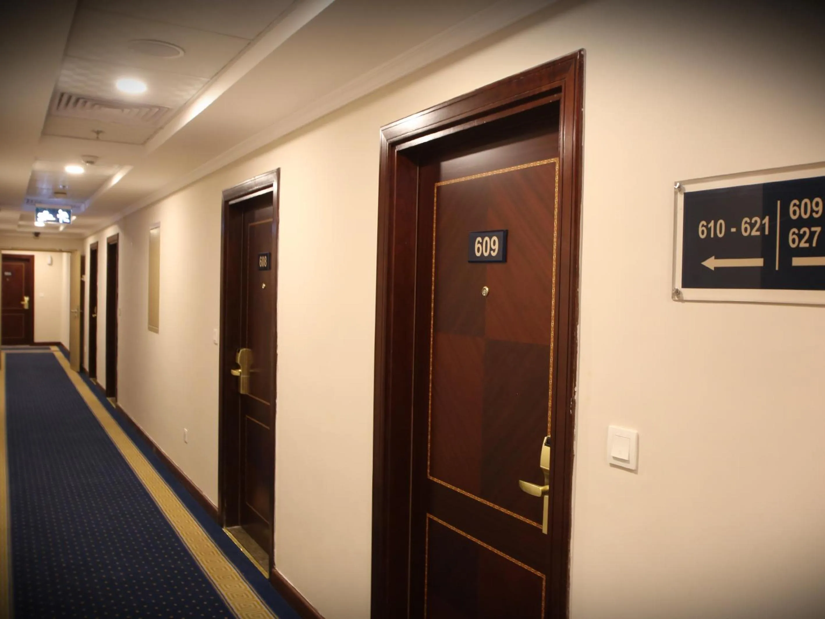 Area and facilities in Al Aqeeq Al Rawda Hotel by Abu Al Joud