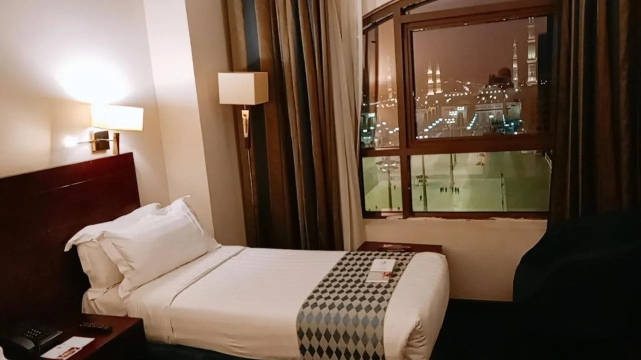 Bedroom, Bed in Al Aqeeq Al Rawda Hotel by Abu Al Joud