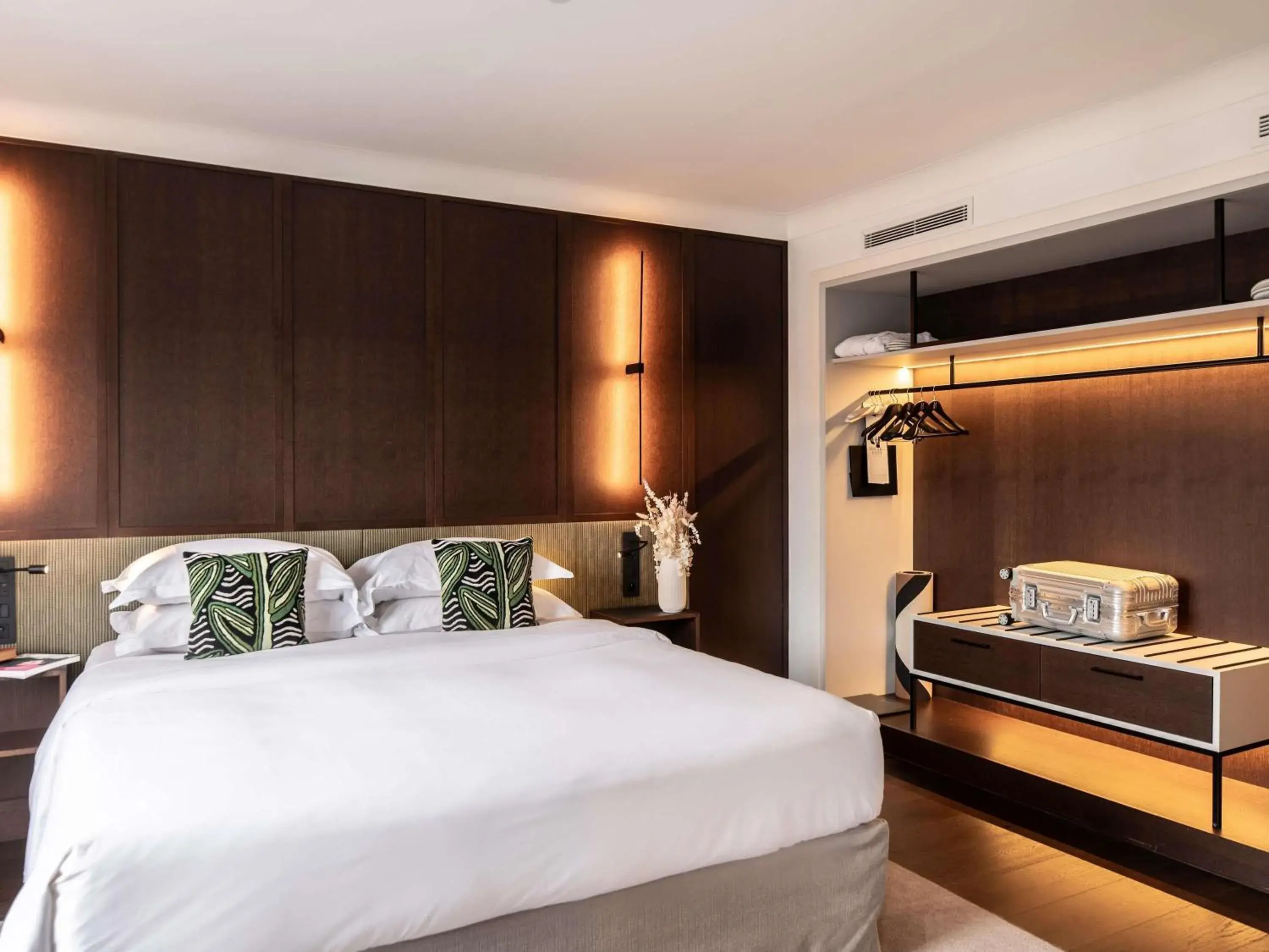 Homage Suite with One King Bed and Garden View in Le Louise Hotel Brussels - MGallery Collection Homage Suite with One King Bed and Garden View in Le Louise Hotel Brussels - MGallery Collection