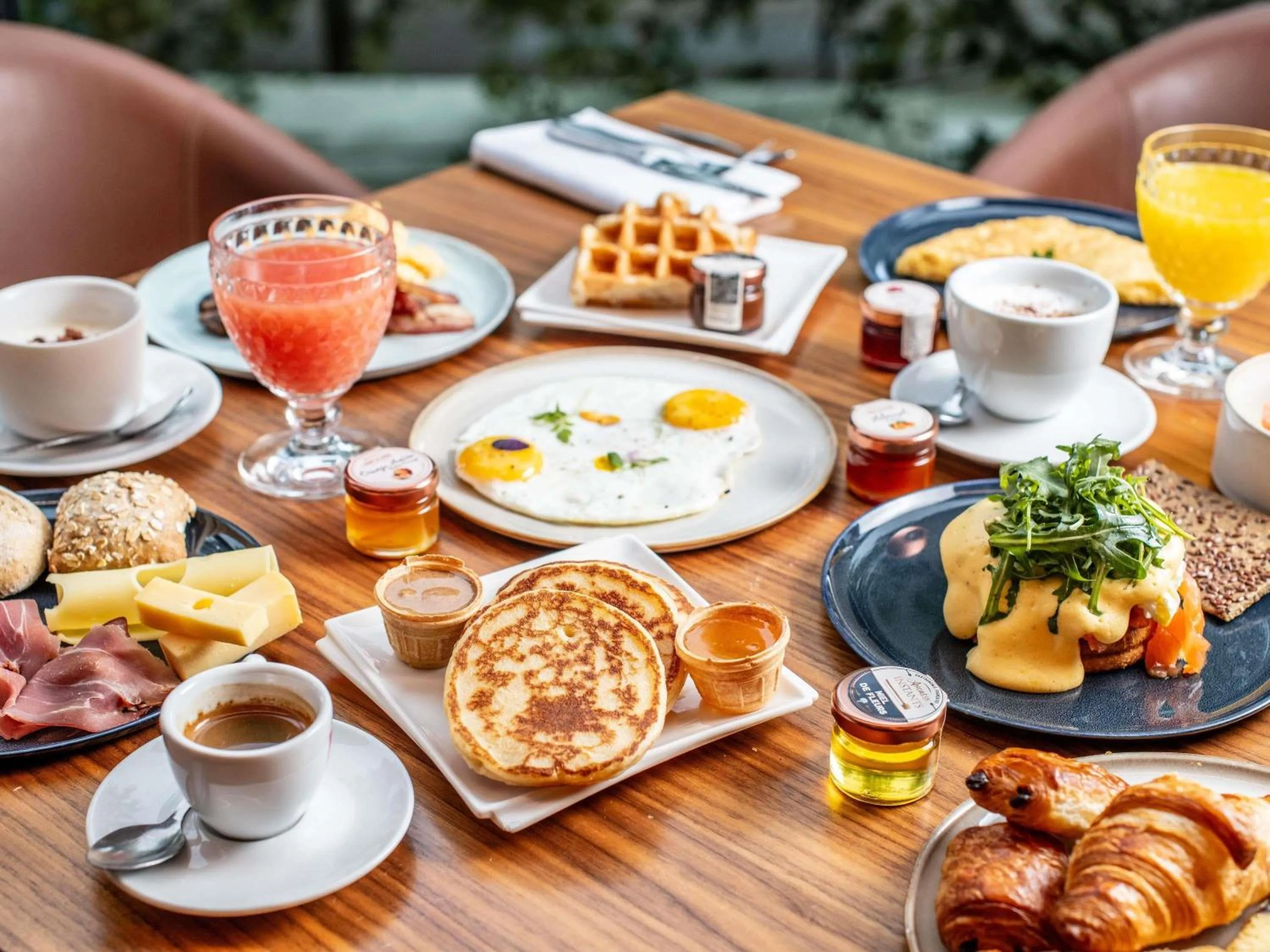 Property building in Le Louise Hotel Brussels - MGallery Collection