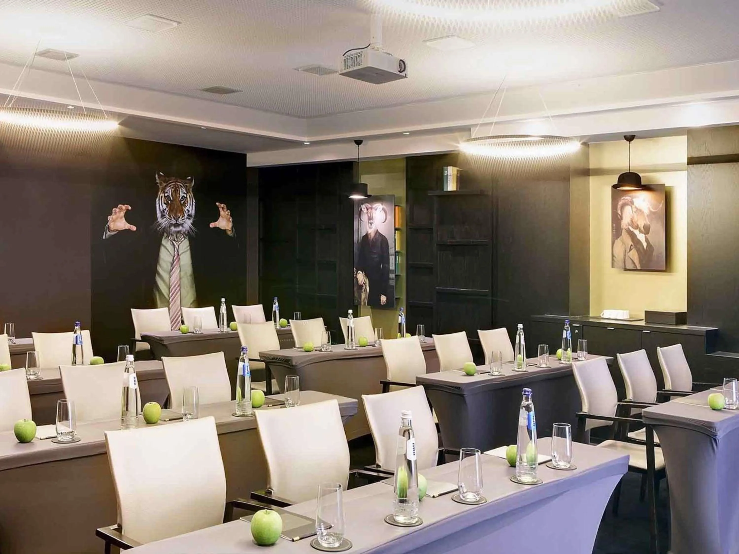 Business facilities in Le Louise Hotel Brussels - MGallery Collection