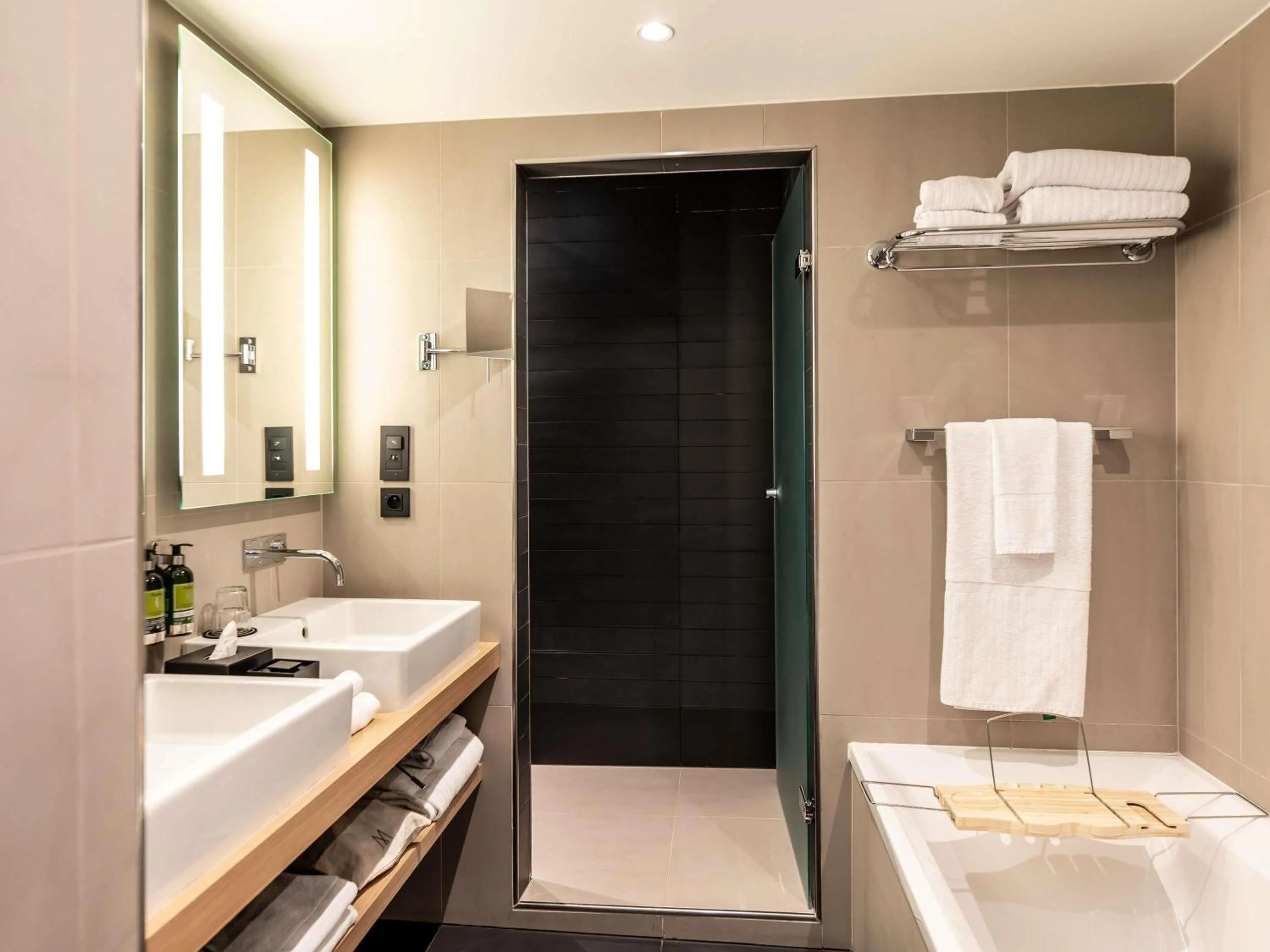 Bedroom in Le Louise Hotel Brussels - MGallery Collection