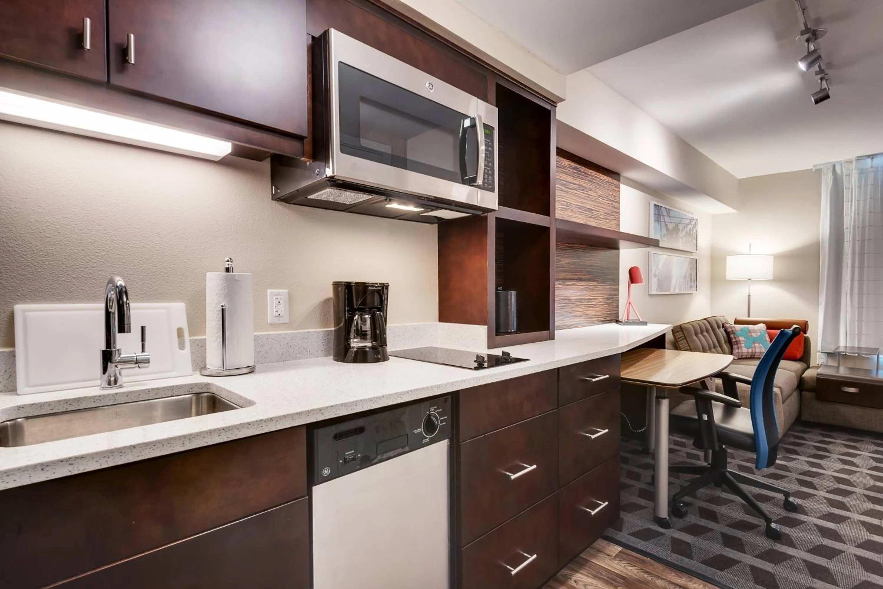 Kitchen or kitchenette in TownePlace Suites by Marriott Austin Parmer/Tech Ridge
