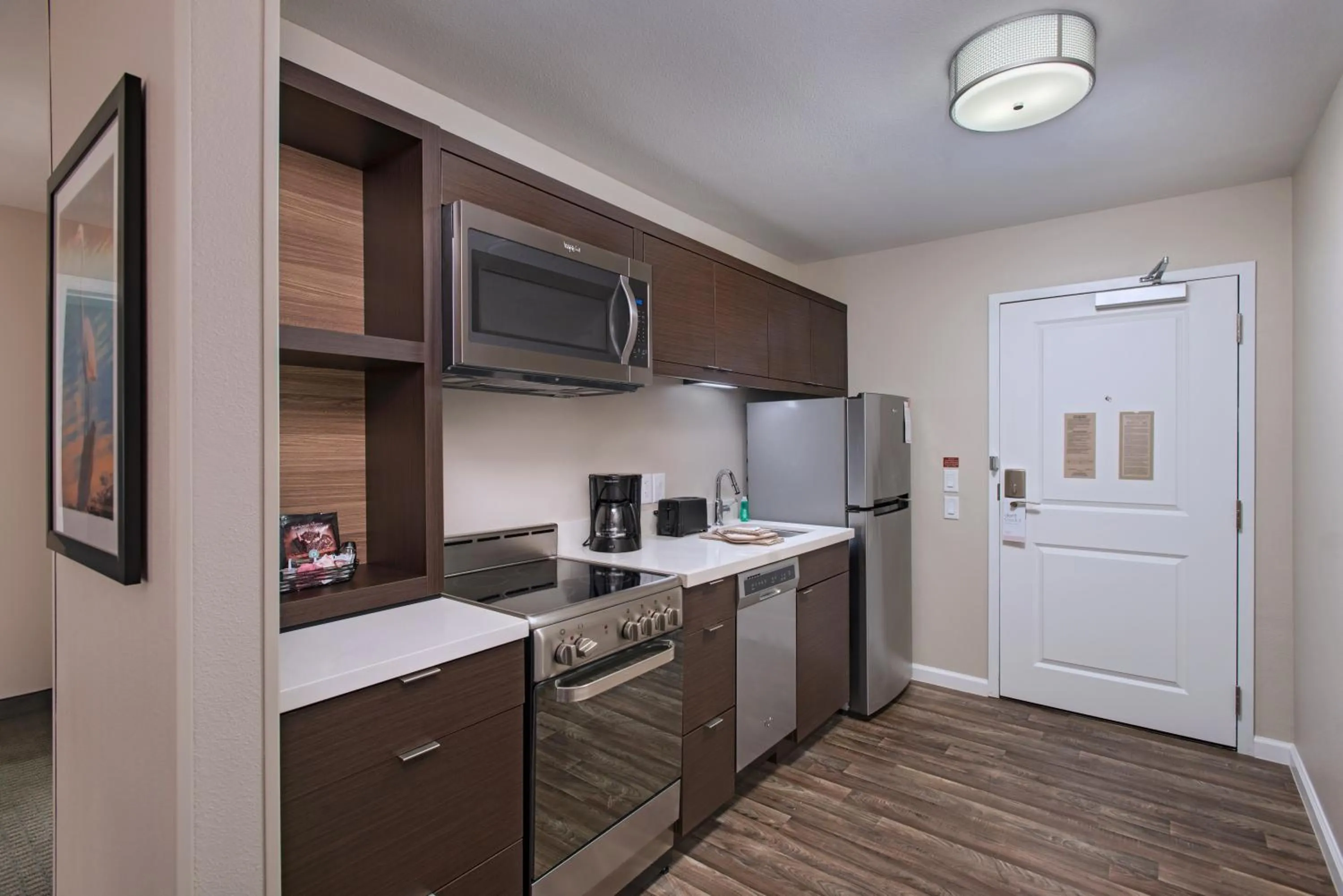 kitchen in TownePlace Suites by Marriott Lakeland
