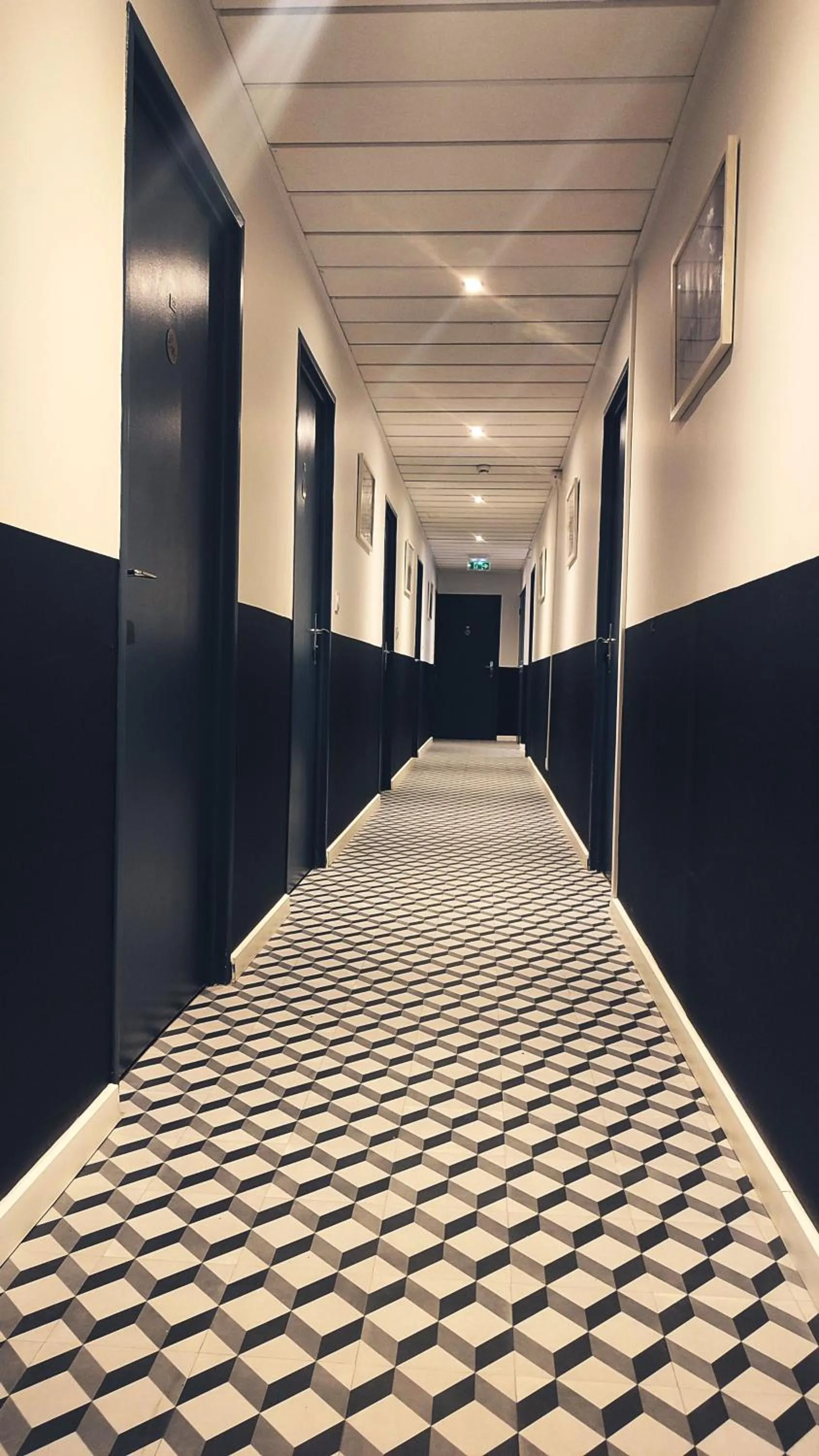 Property building in Hôtel Restaurant de France