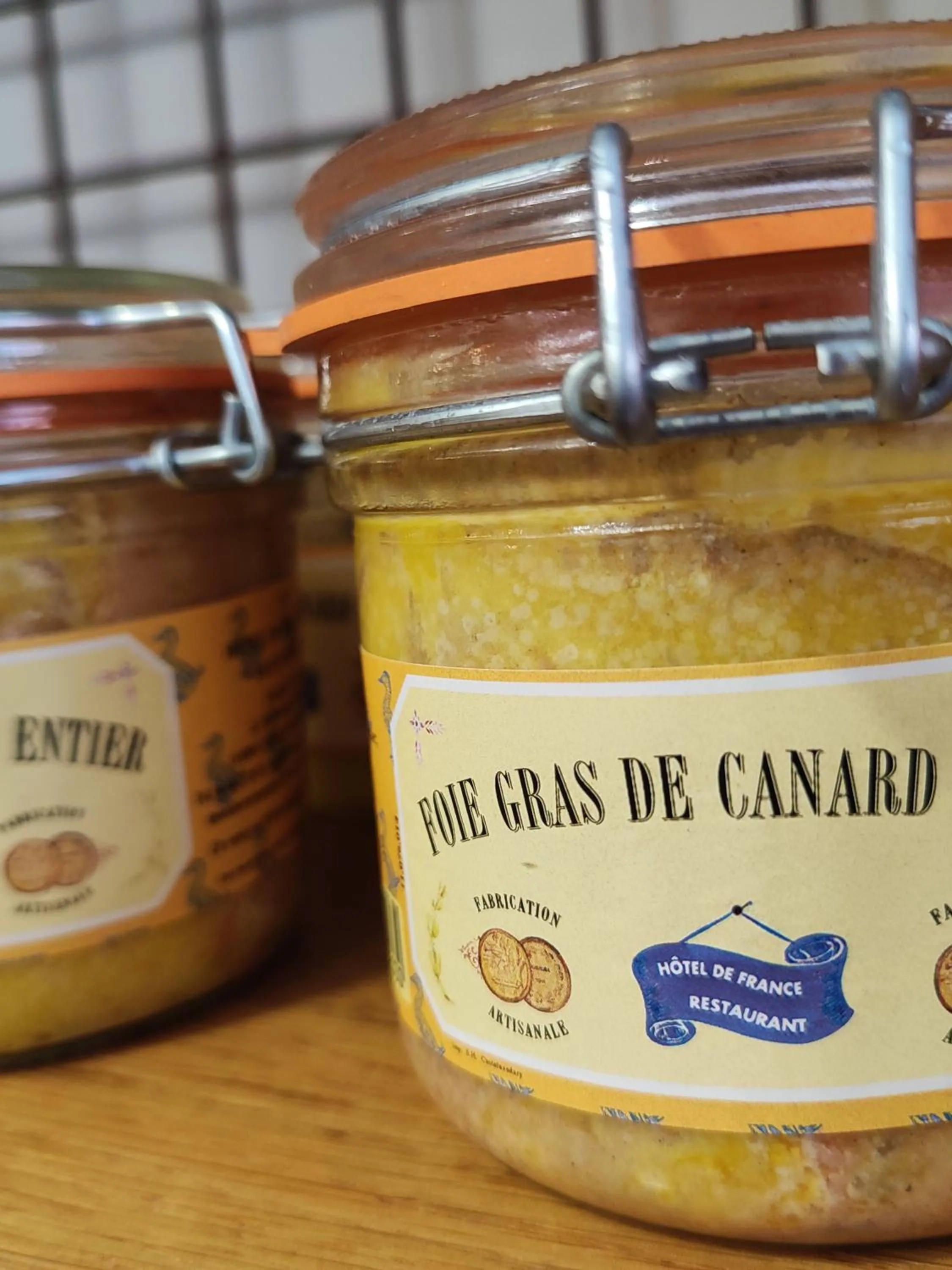 Property logo or sign in Hôtel Restaurant de France