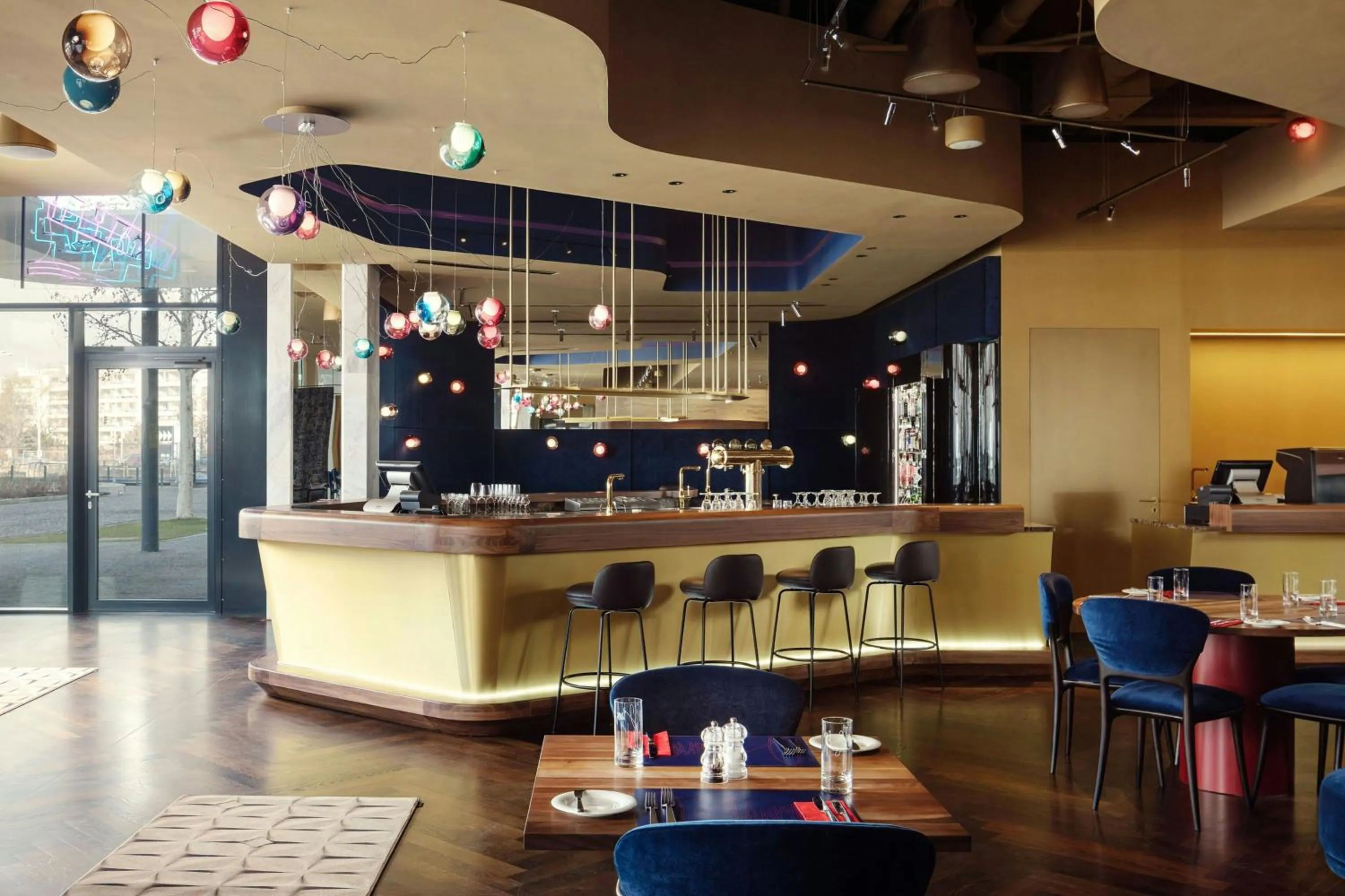 Lounge or bar in Courtyard by Marriott Brno