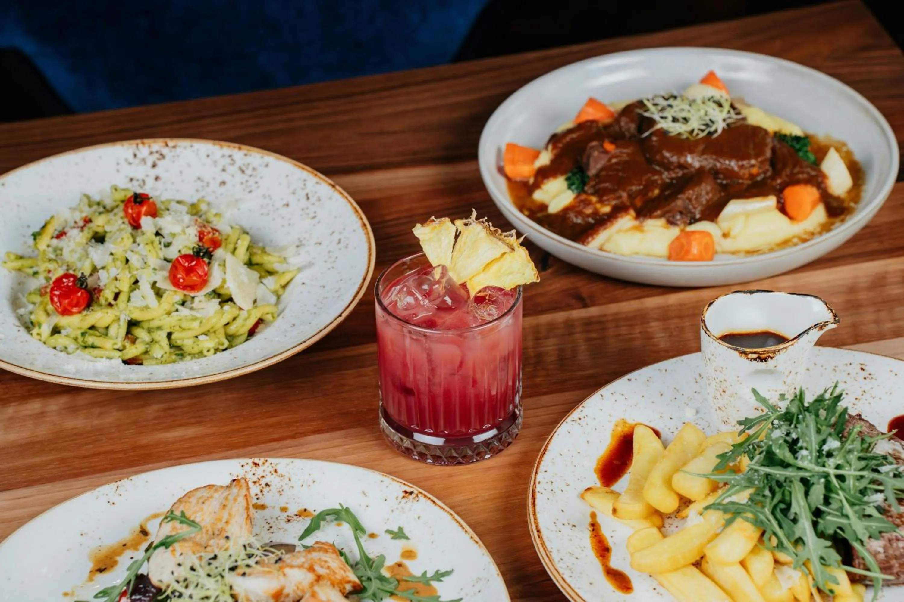 Restaurant/places to eat in Courtyard by Marriott Brno