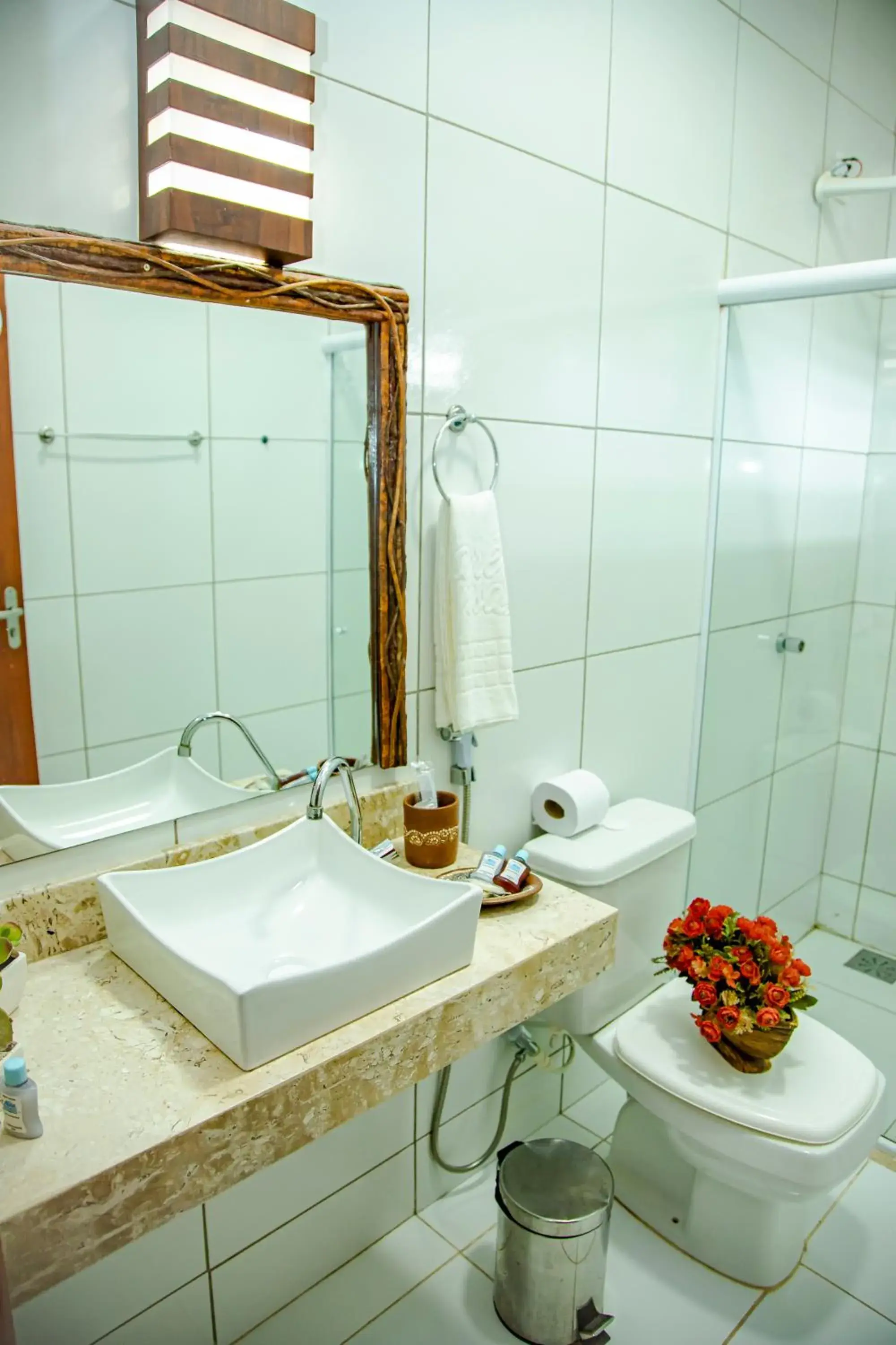 Bathroom in Hotel Maré Mansa Bathroom in Hotel Maré Mansa