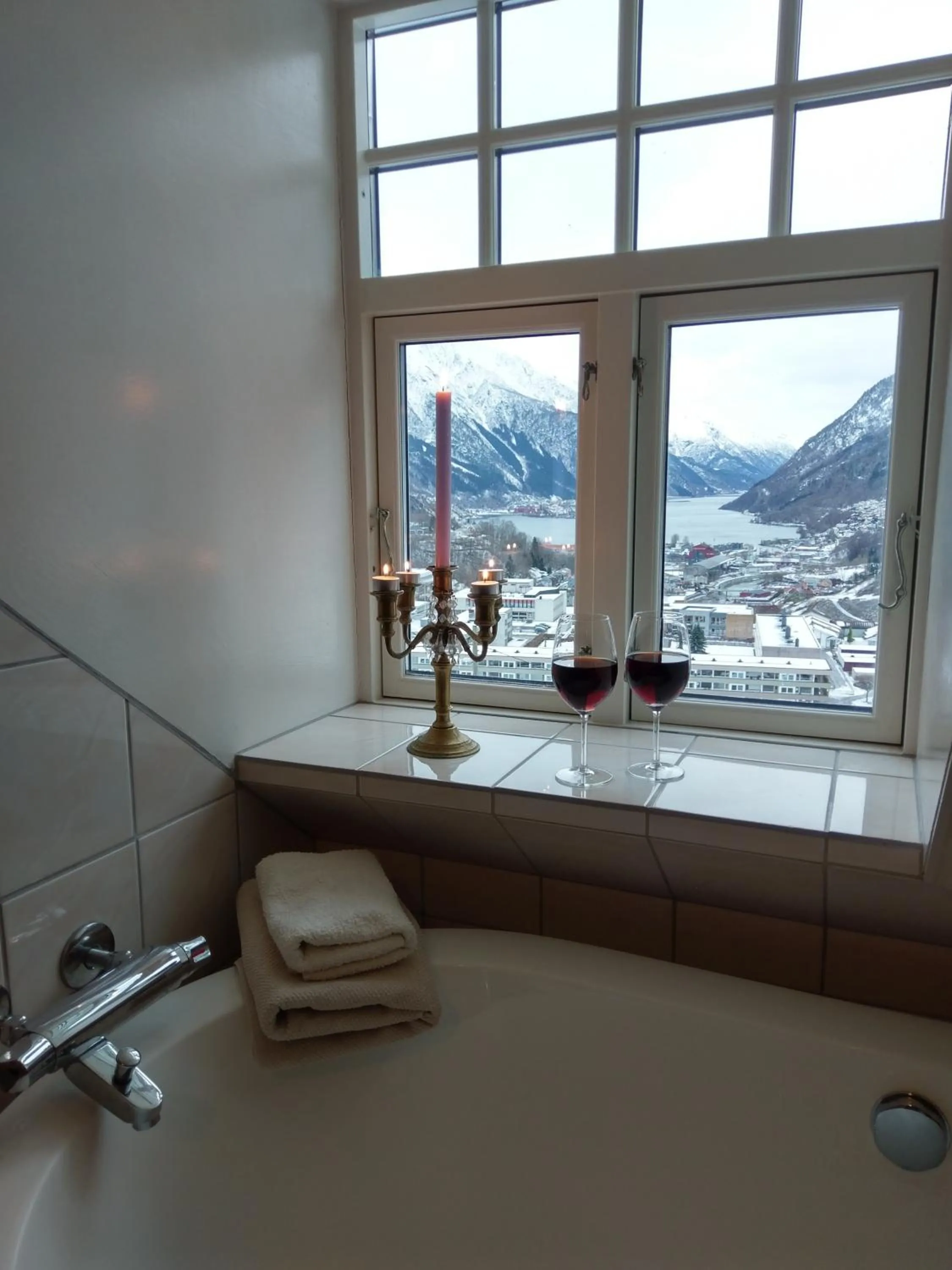 Three-Bedroom Apartment - Penthouse with Terrace in Vikinghaug