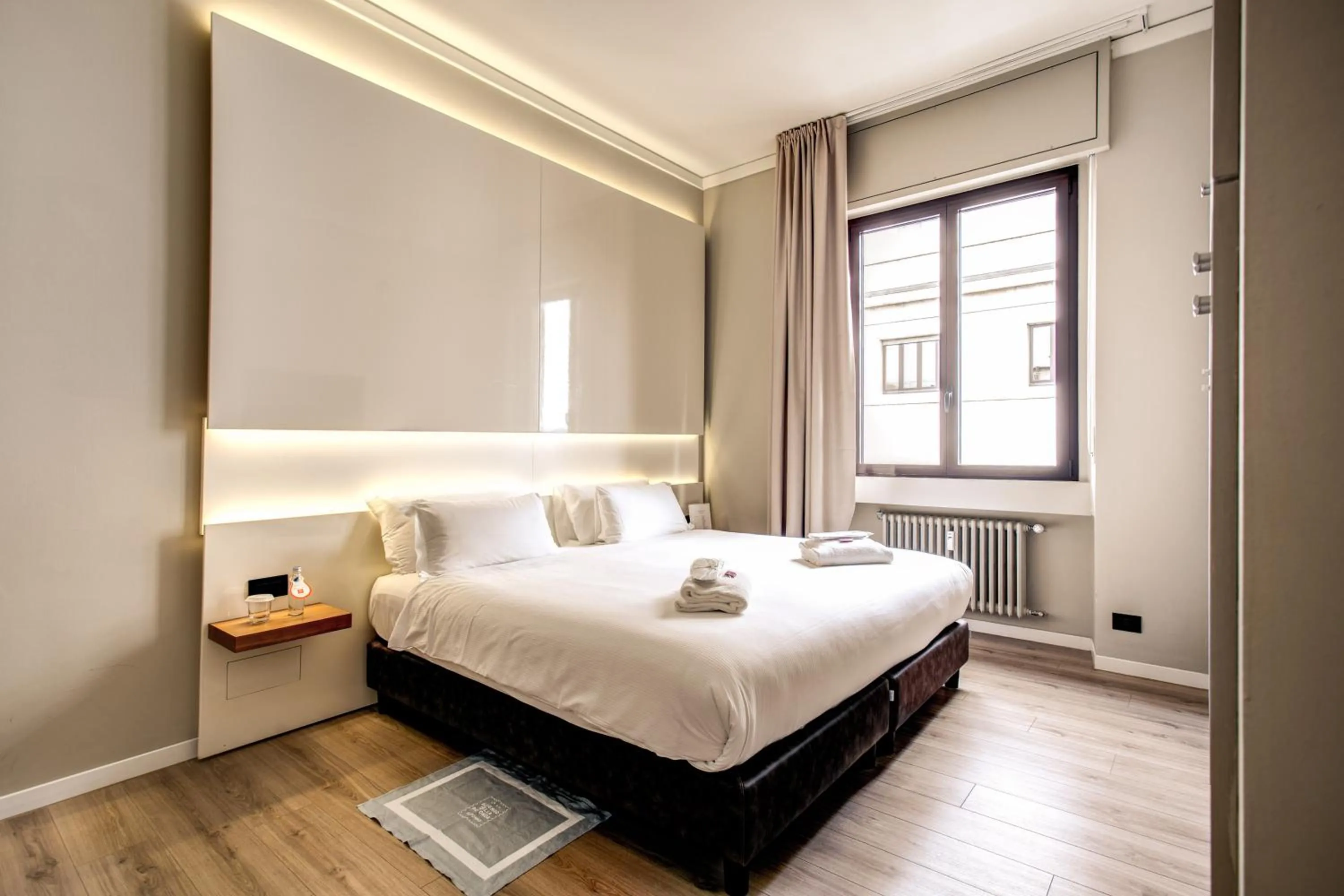 Bed in Suite Santa Tecla