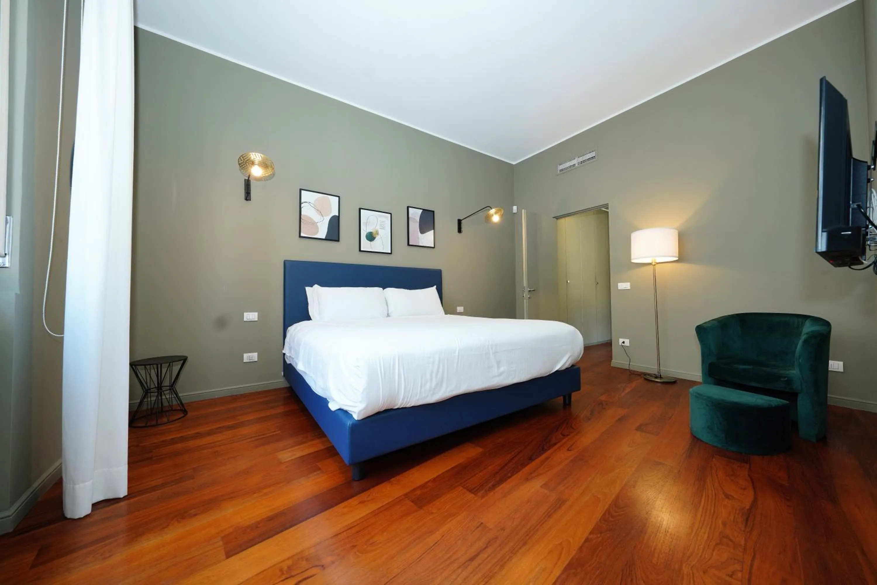 Bedroom, Bed in Suite Santa Tecla