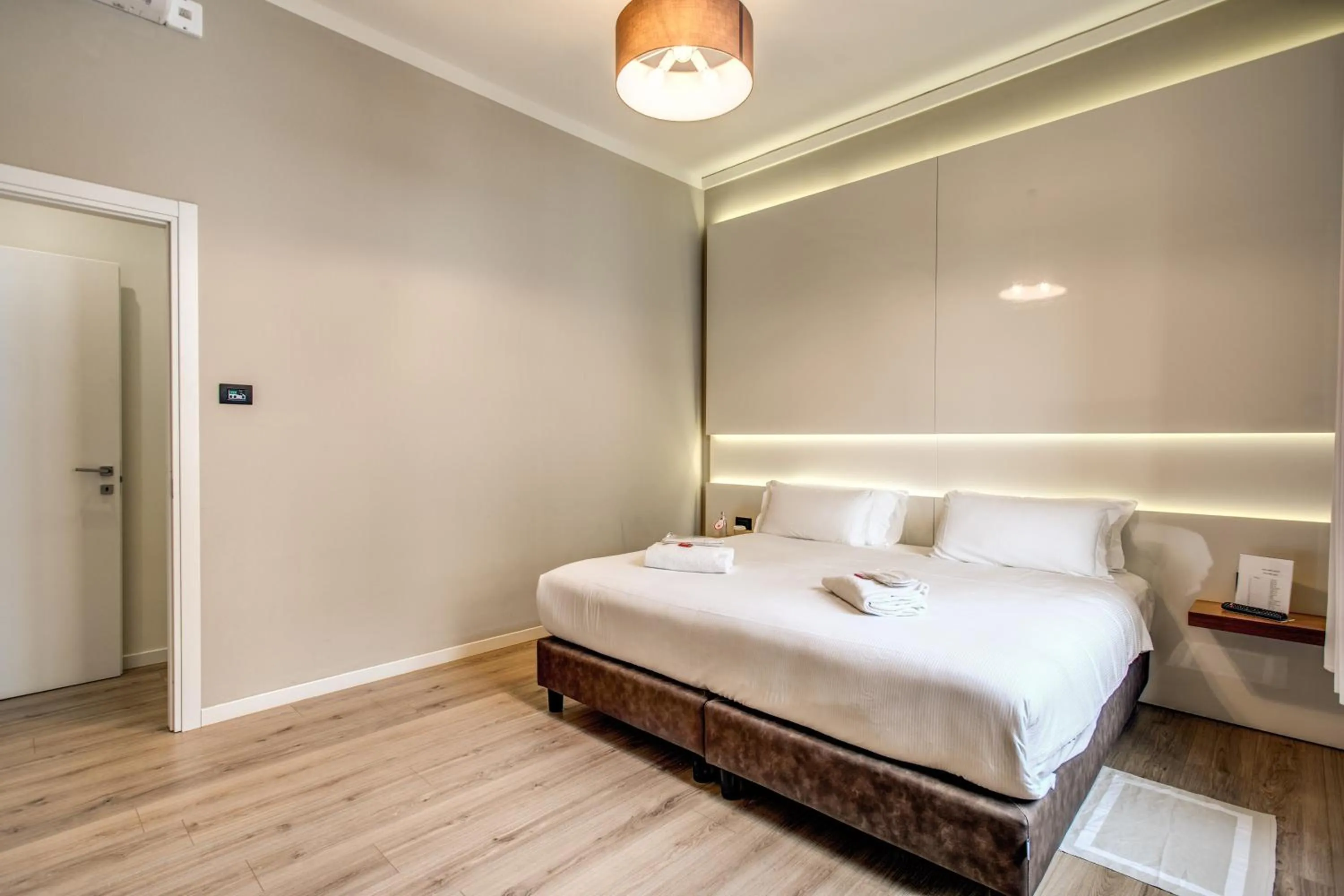 Bed in Suite Santa Tecla