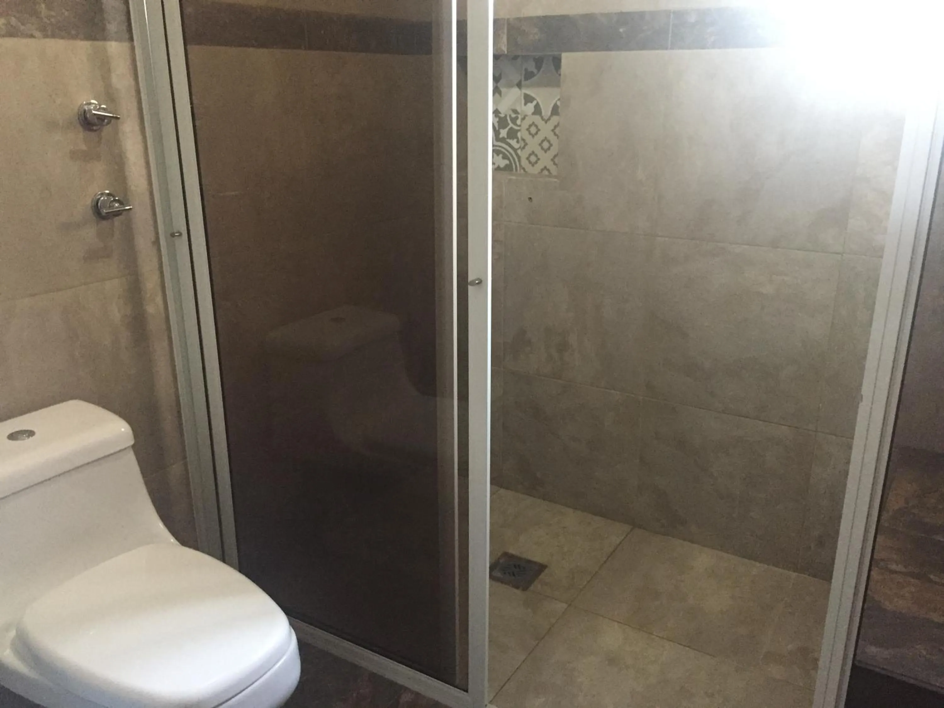 Shower in Hotel Vista Verde