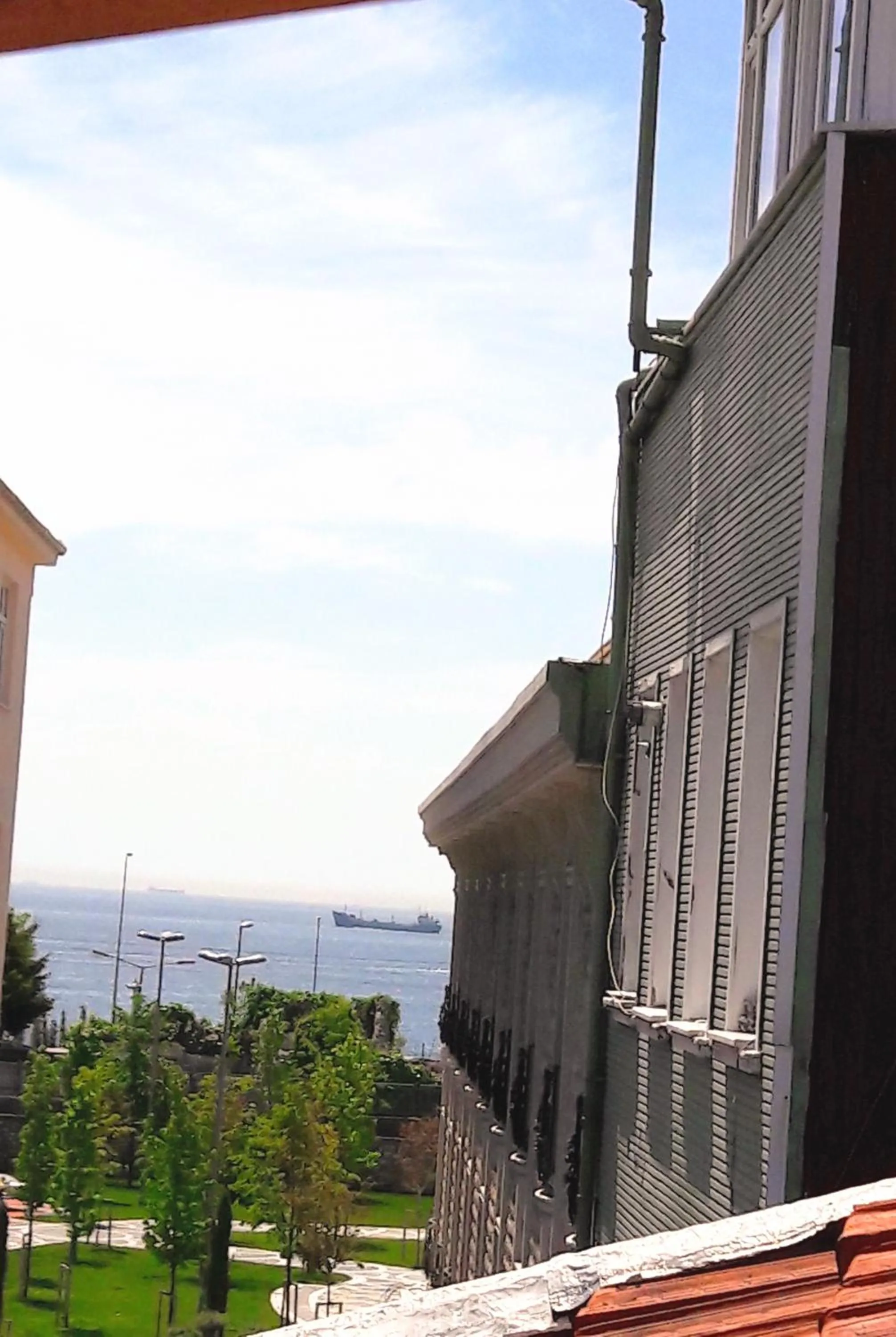 Nearby landmark in Golden Life Apart Hotel