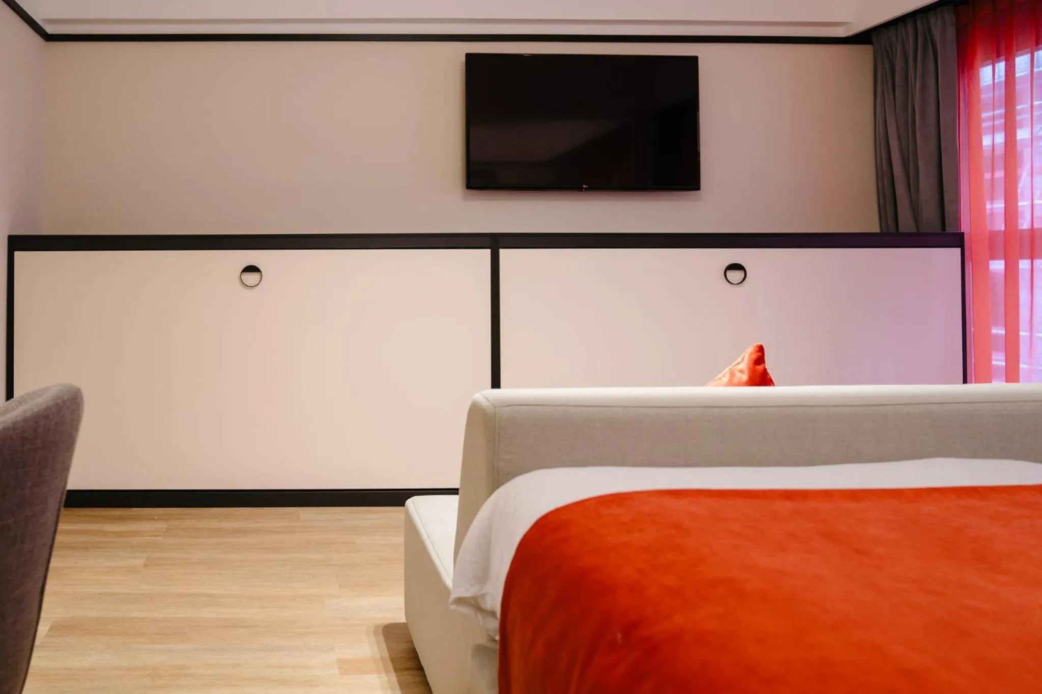 Bedroom, Bed in Ostend Hotel