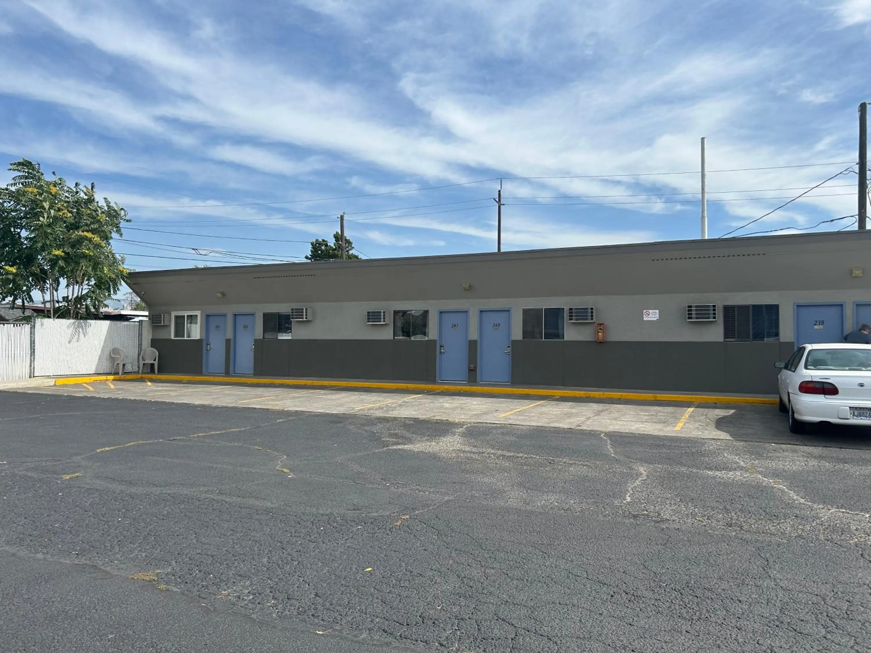 Facade/entrance in Capri Motel By Belvilla Walla Walla US 12