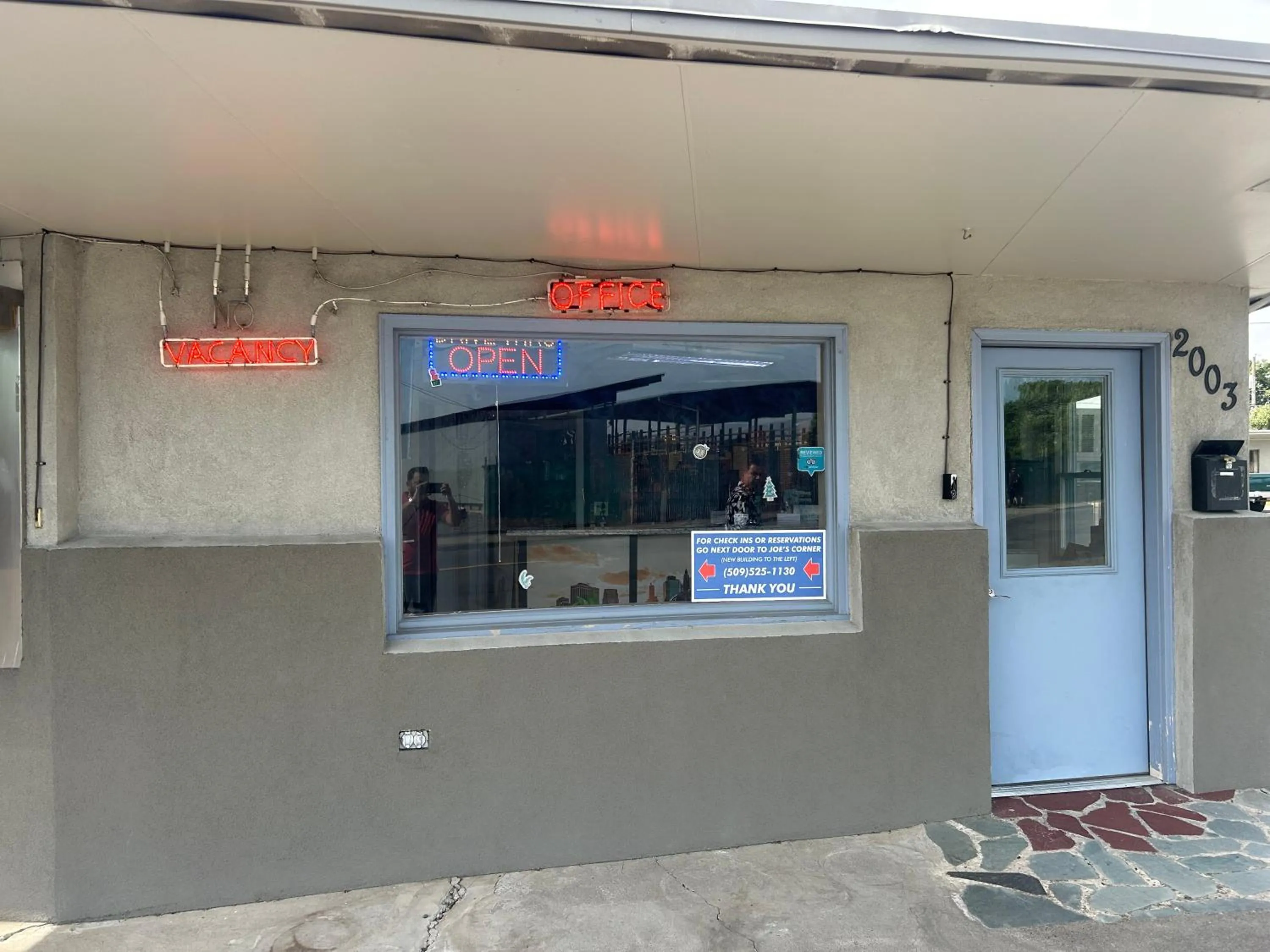 Lobby or reception in Capri Motel By Belvilla Walla Walla US 12