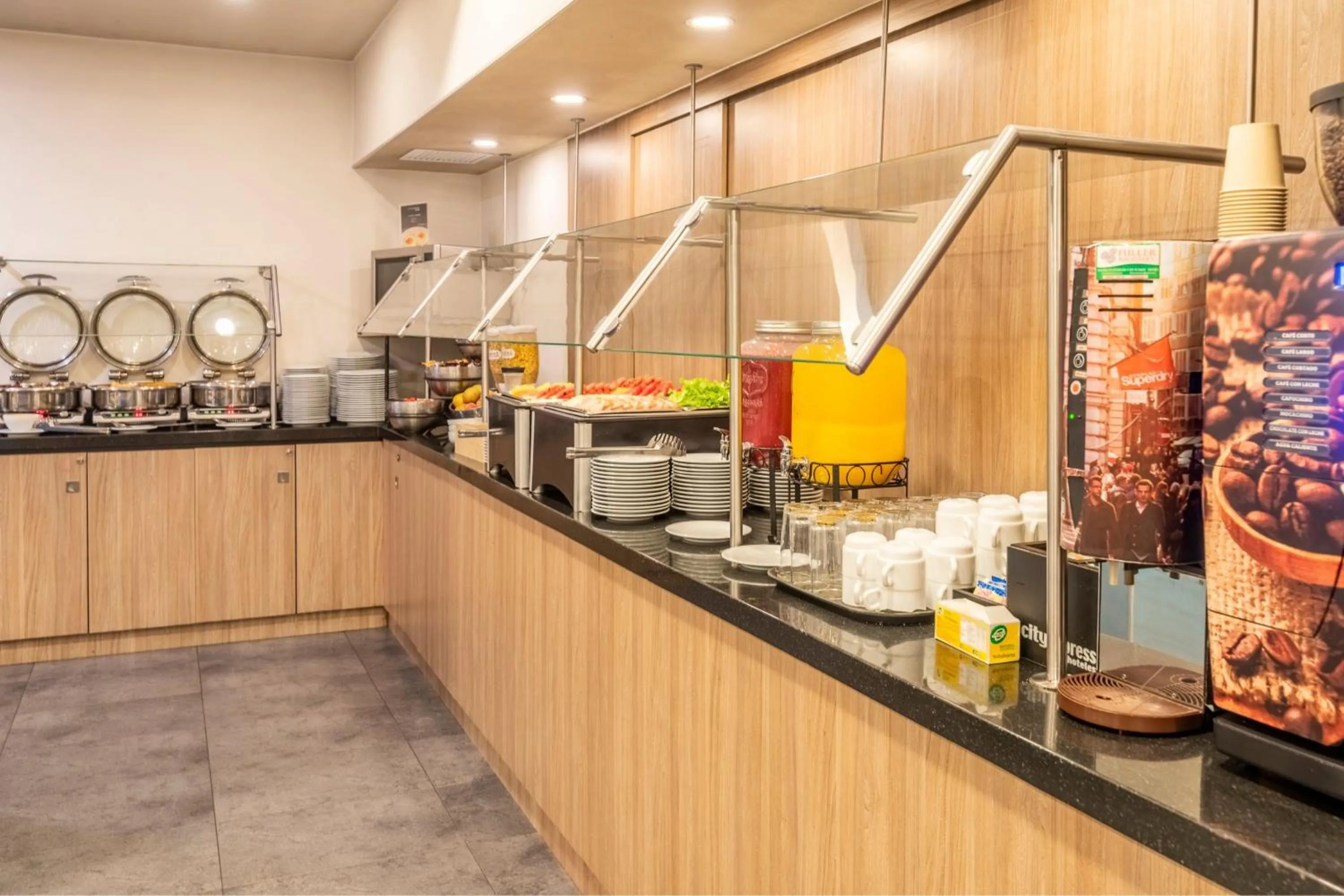 Breakfast in City Express Plus by Marriott Bogota Aeropuerto