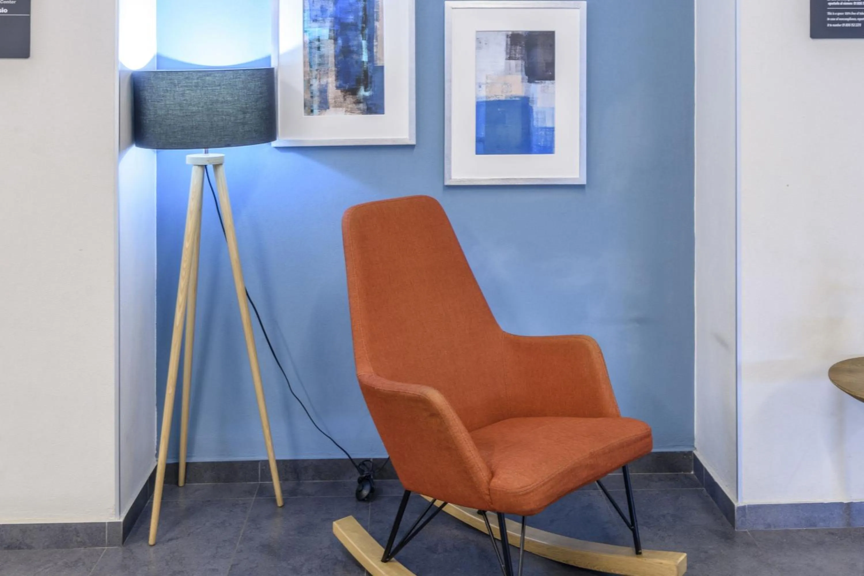 Lobby or reception in City Express Plus by Marriott Bogota Aeropuerto