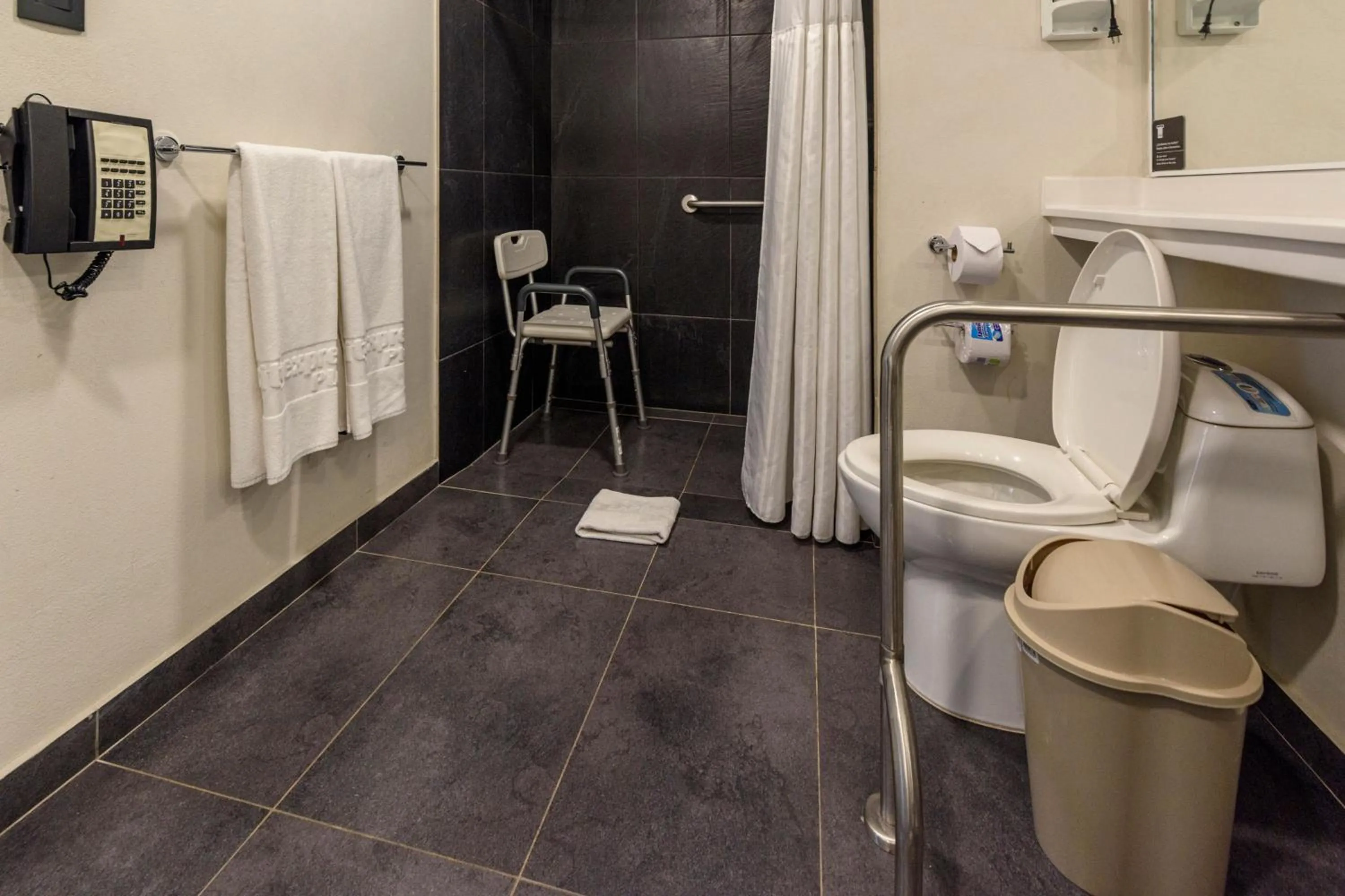 Bathroom in City Express Plus by Marriott Bogota Aeropuerto
