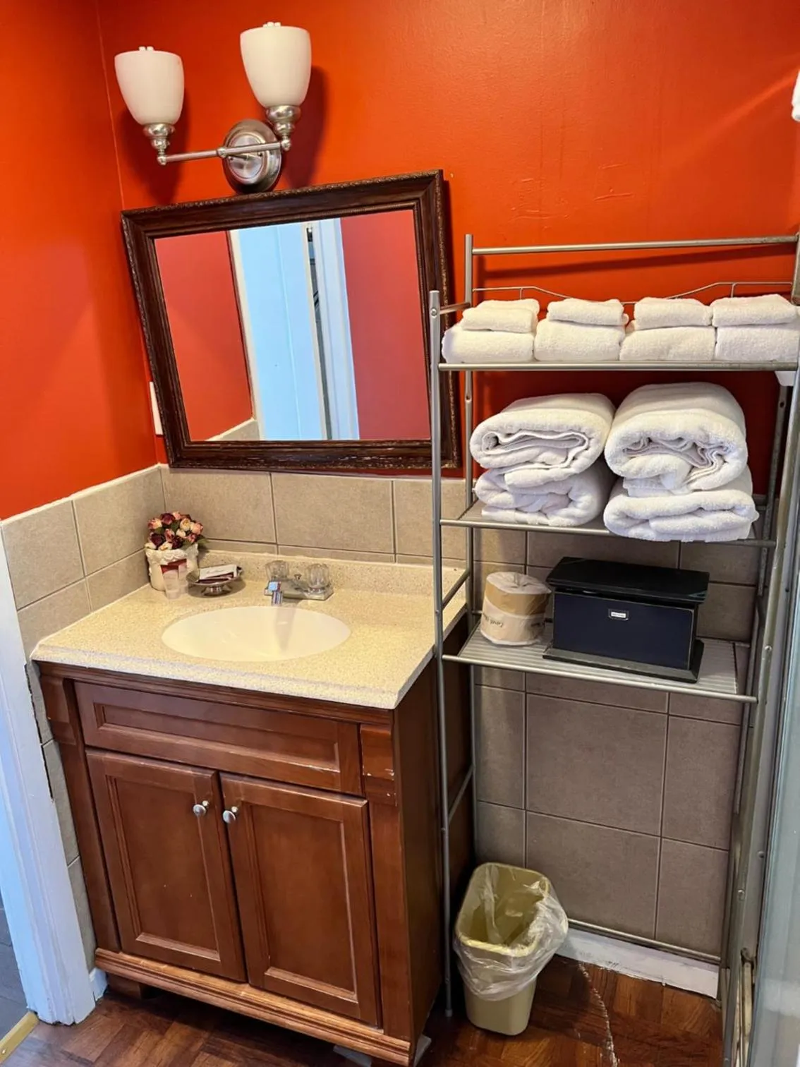 Bathroom in Great House Motel