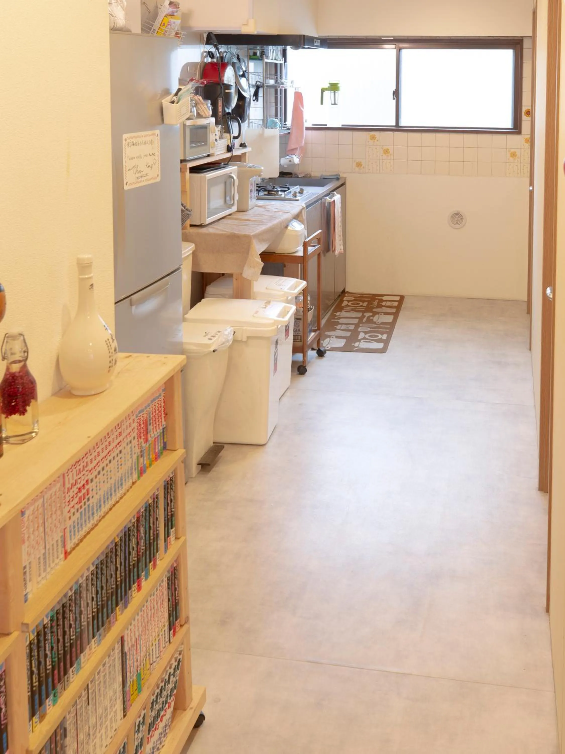 Communal kitchen in Guesthouse Sensu