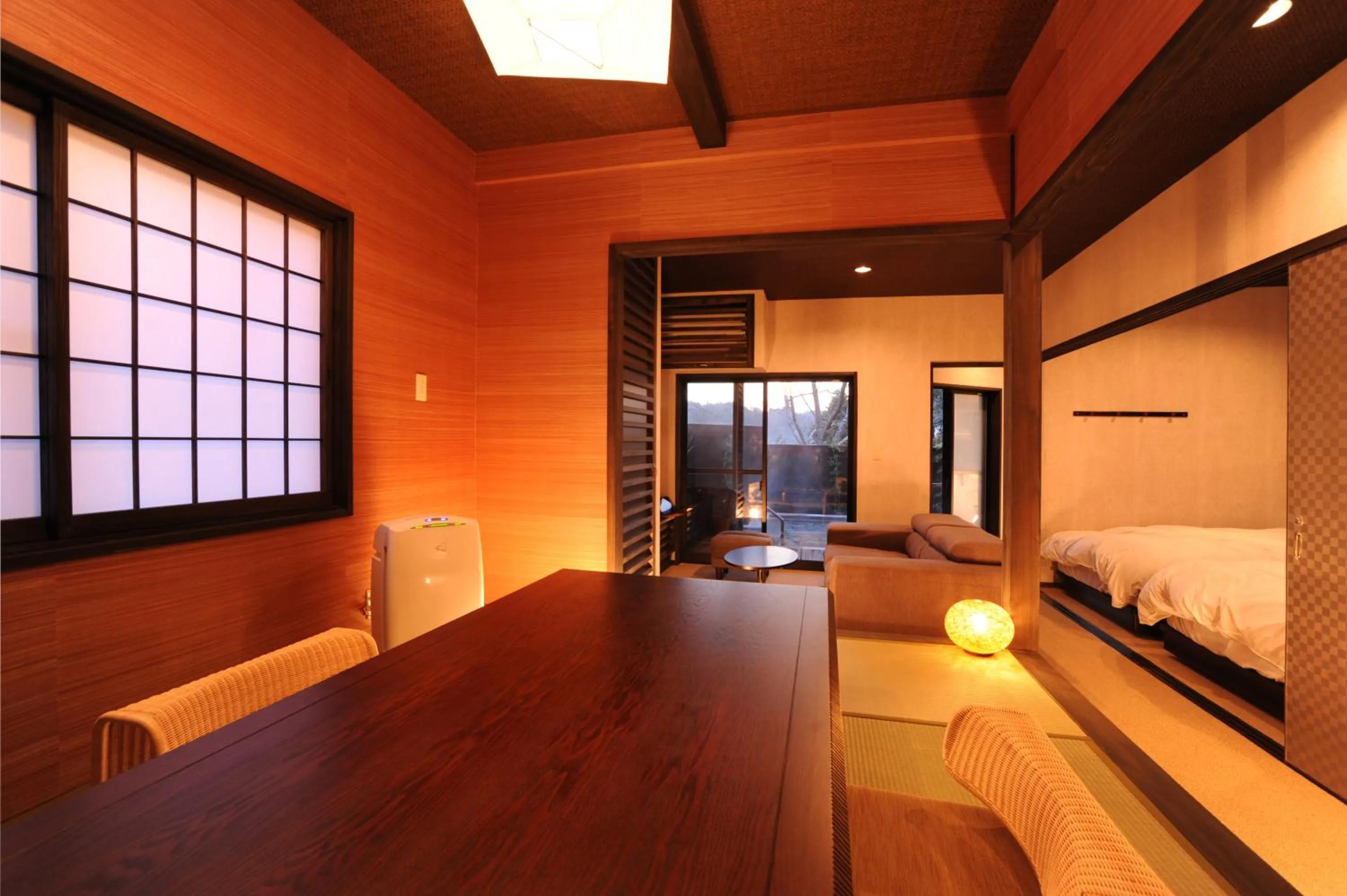 Photo of the whole room in Uedaya