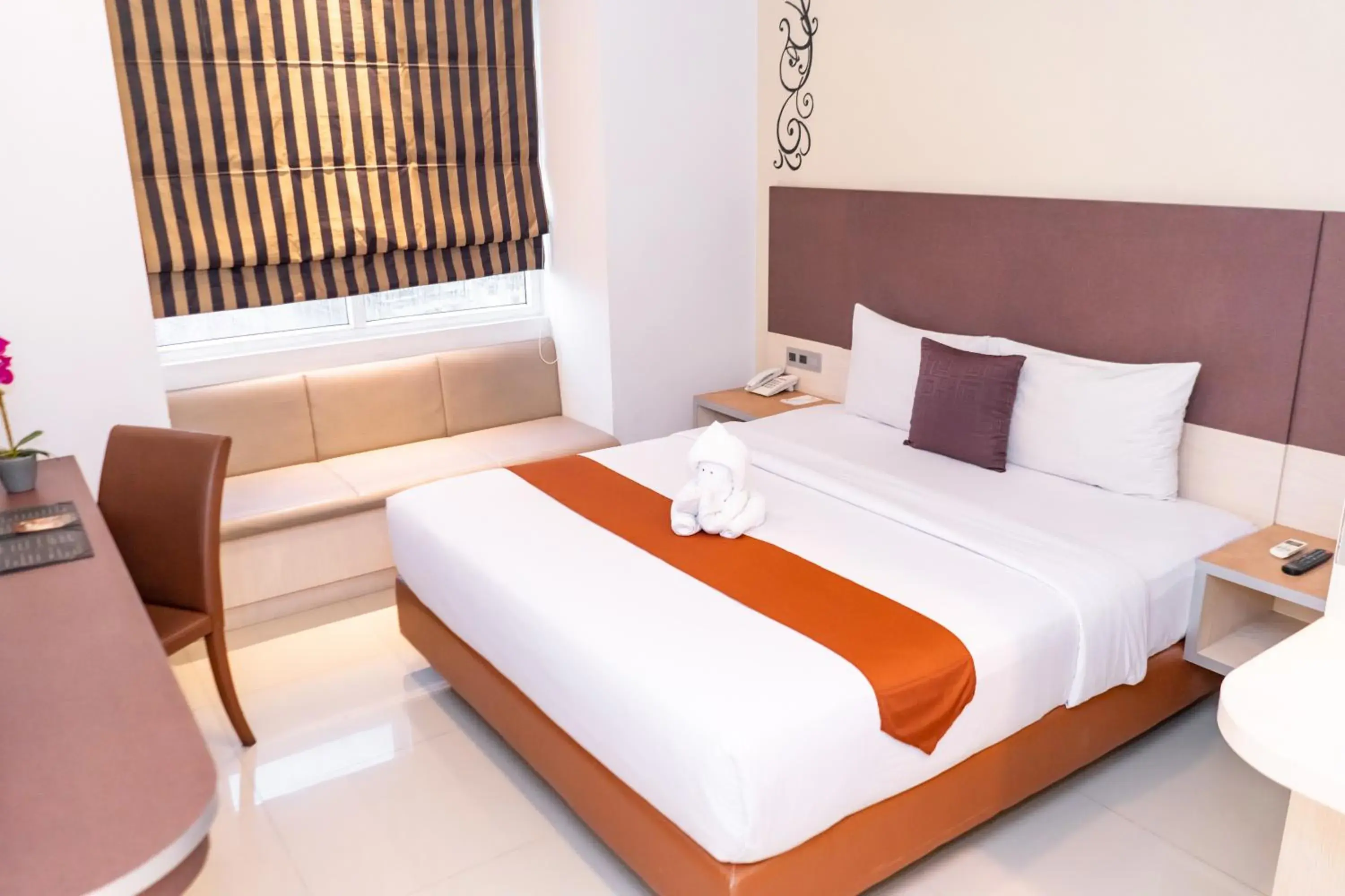 Bed in Sparks Odeon Sukabumi, ARTOTEL Curated Bed in Sparks Odeon Sukabumi, ARTOTEL Curated