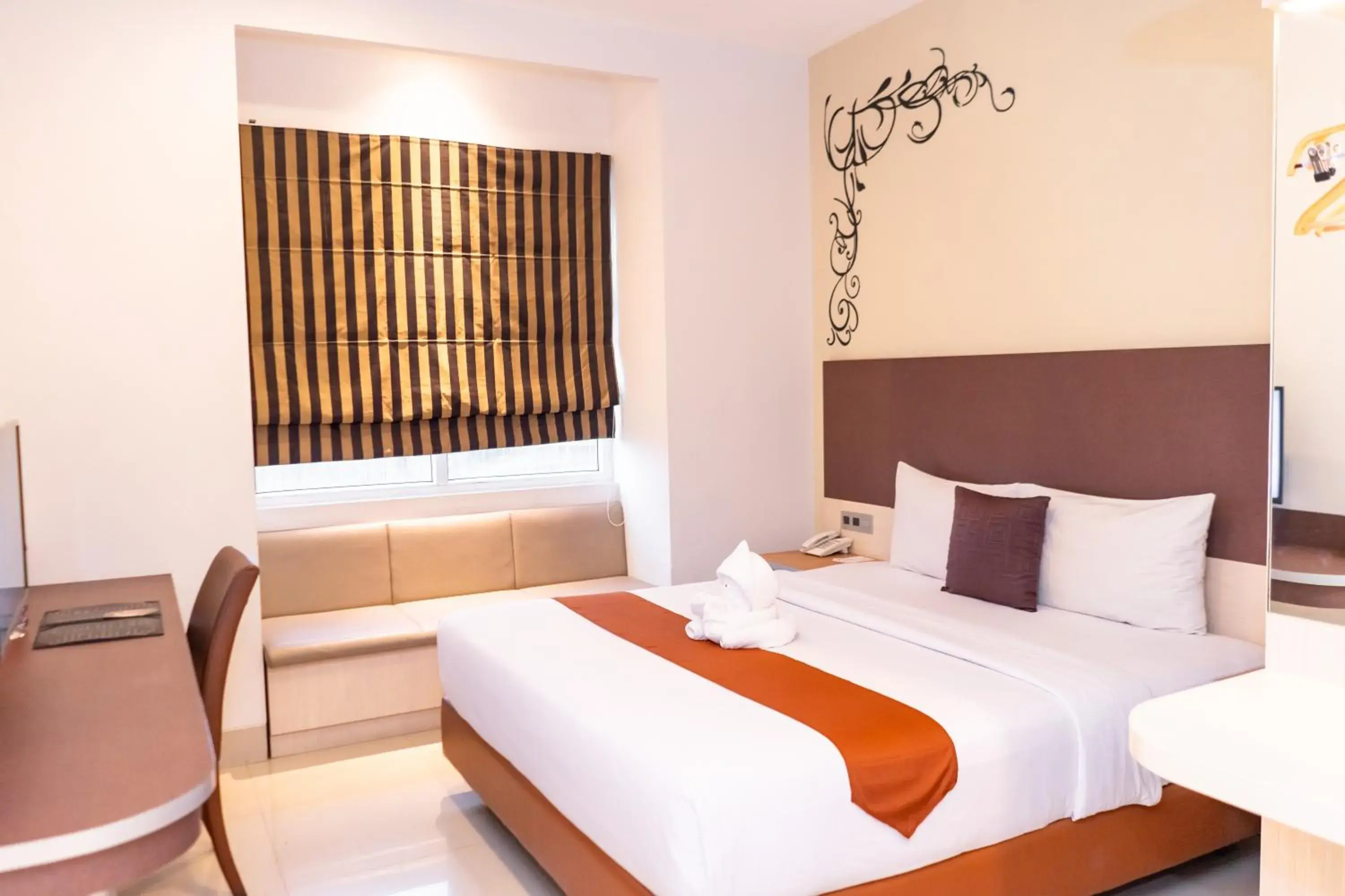 Bed in Sparks Odeon Sukabumi, ARTOTEL Curated Bed in Sparks Odeon Sukabumi, ARTOTEL Curated