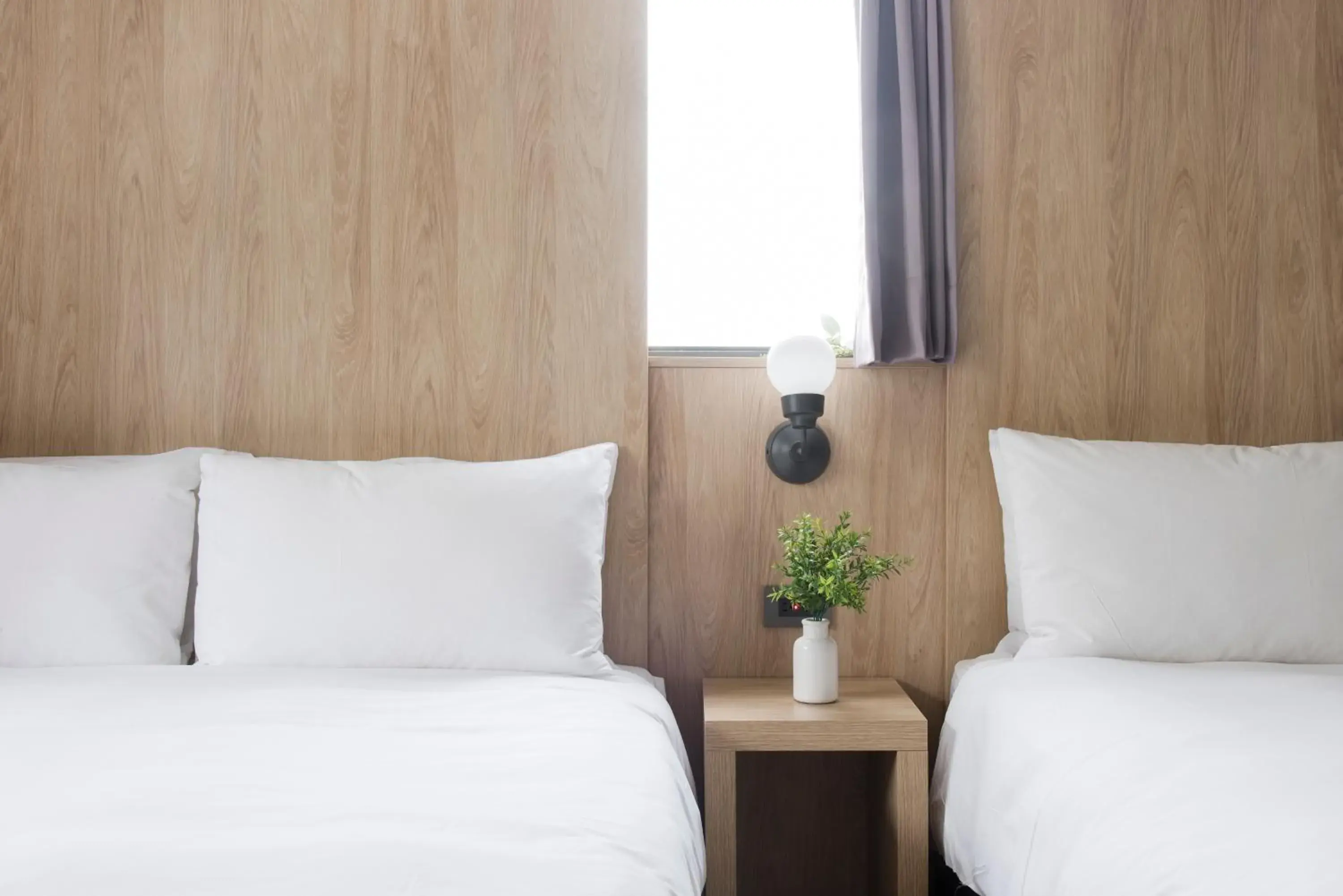 Property building, Bed in Trans Inn Property building, Bed in Trans Inn