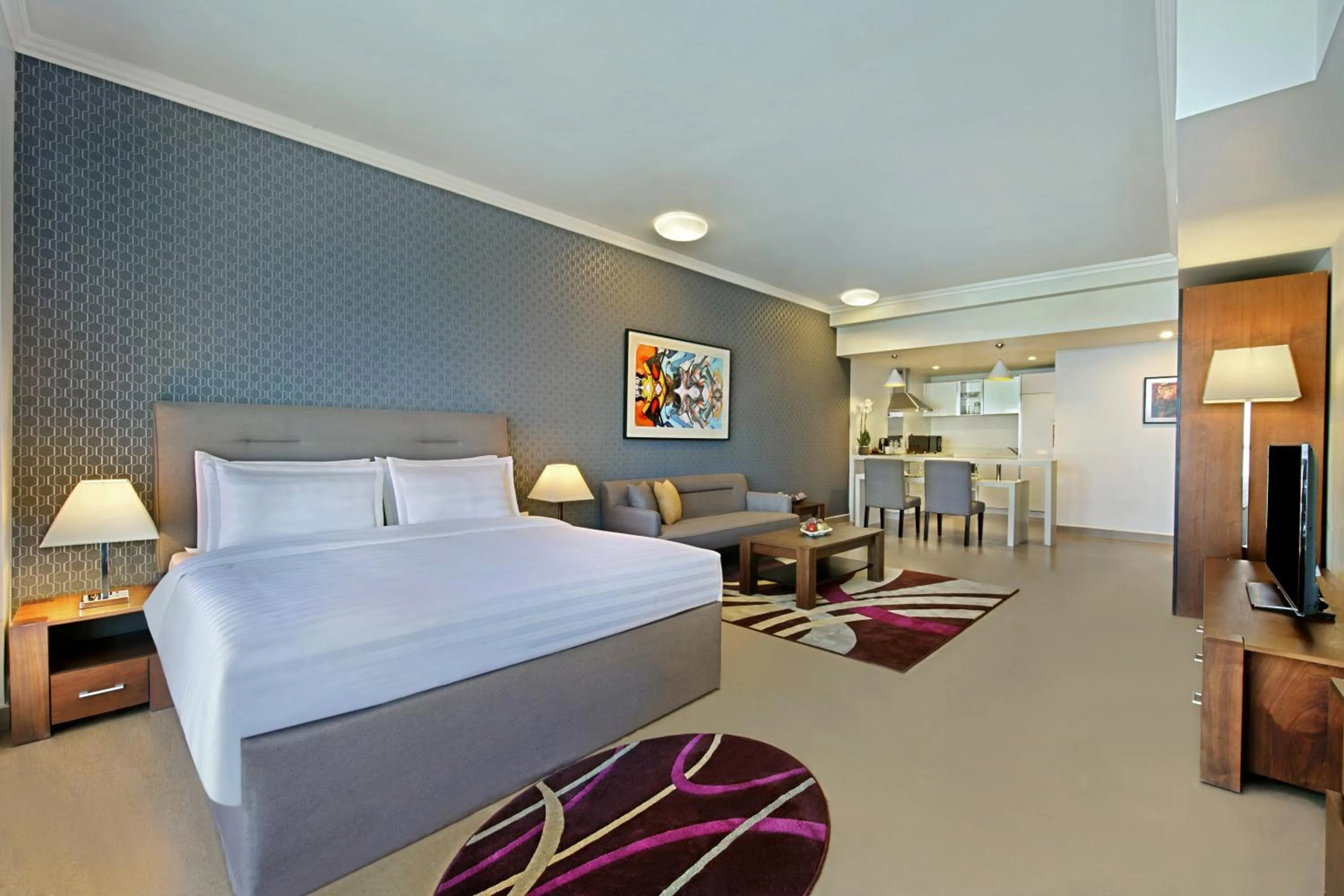 Coffee/tea facilities, Bed in The Curve Hotel