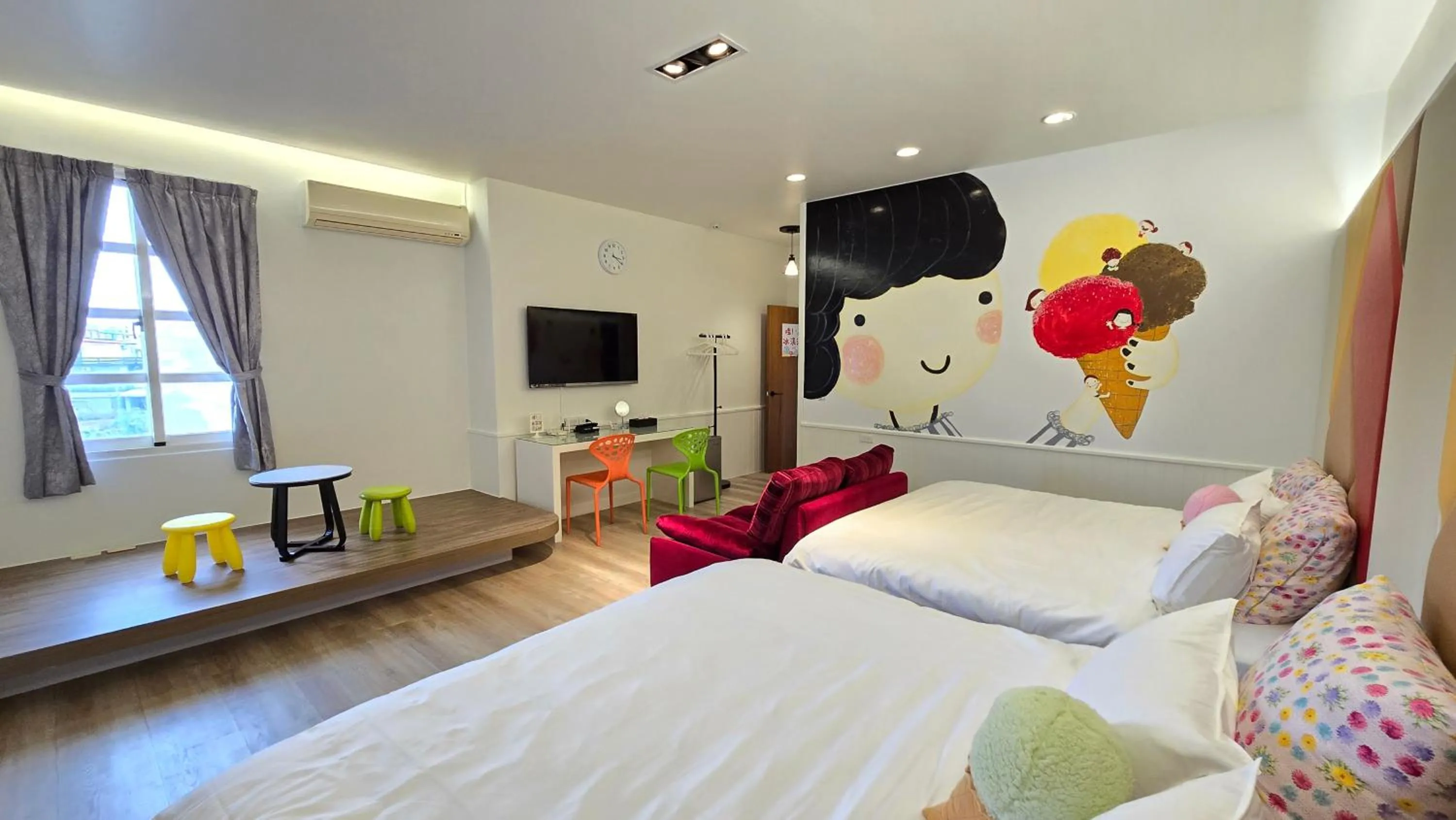 Deluxe Queen Room with Two Queen Beds in ChaoPingJia Homestay