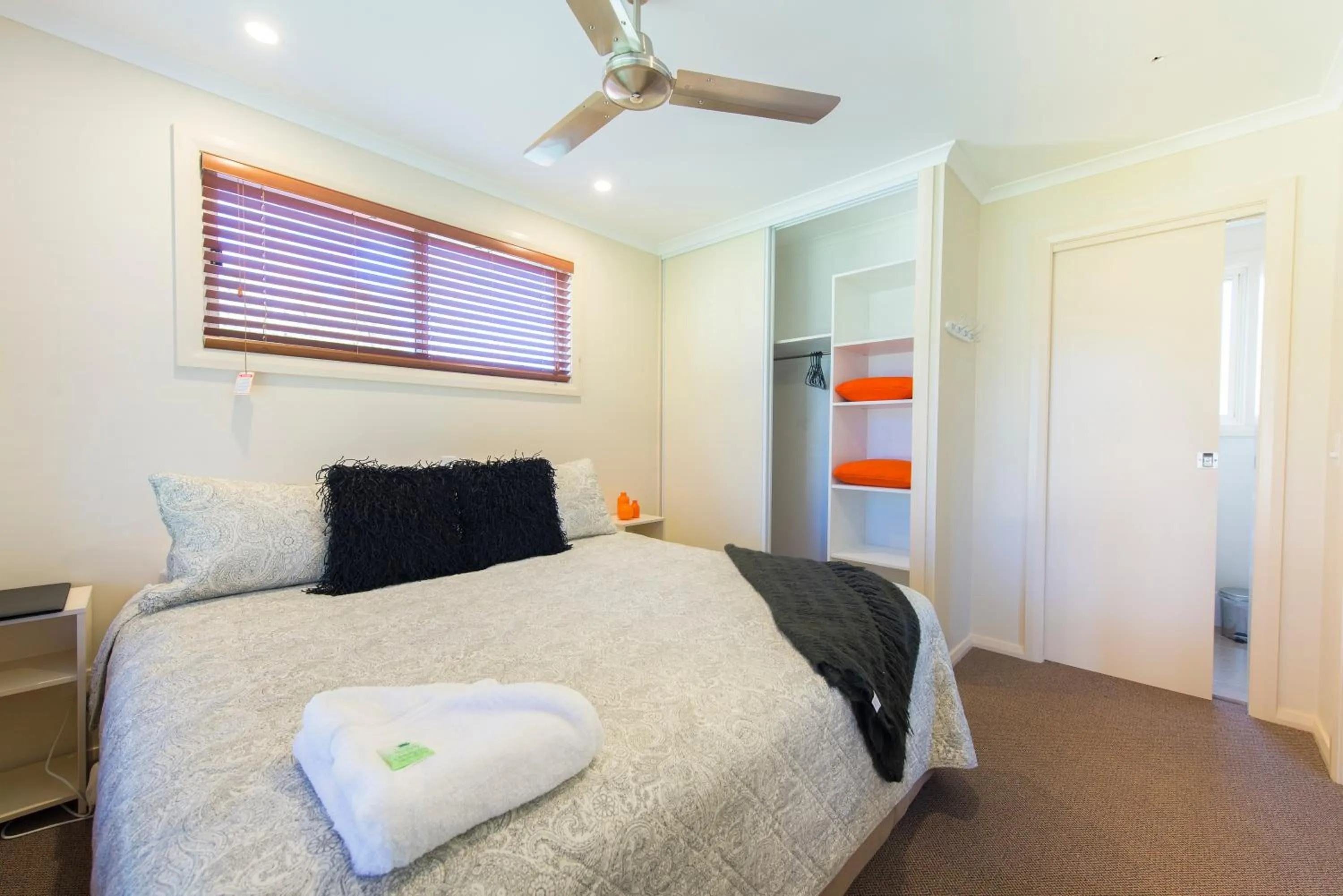 Bed in Fossickers Tourist Park