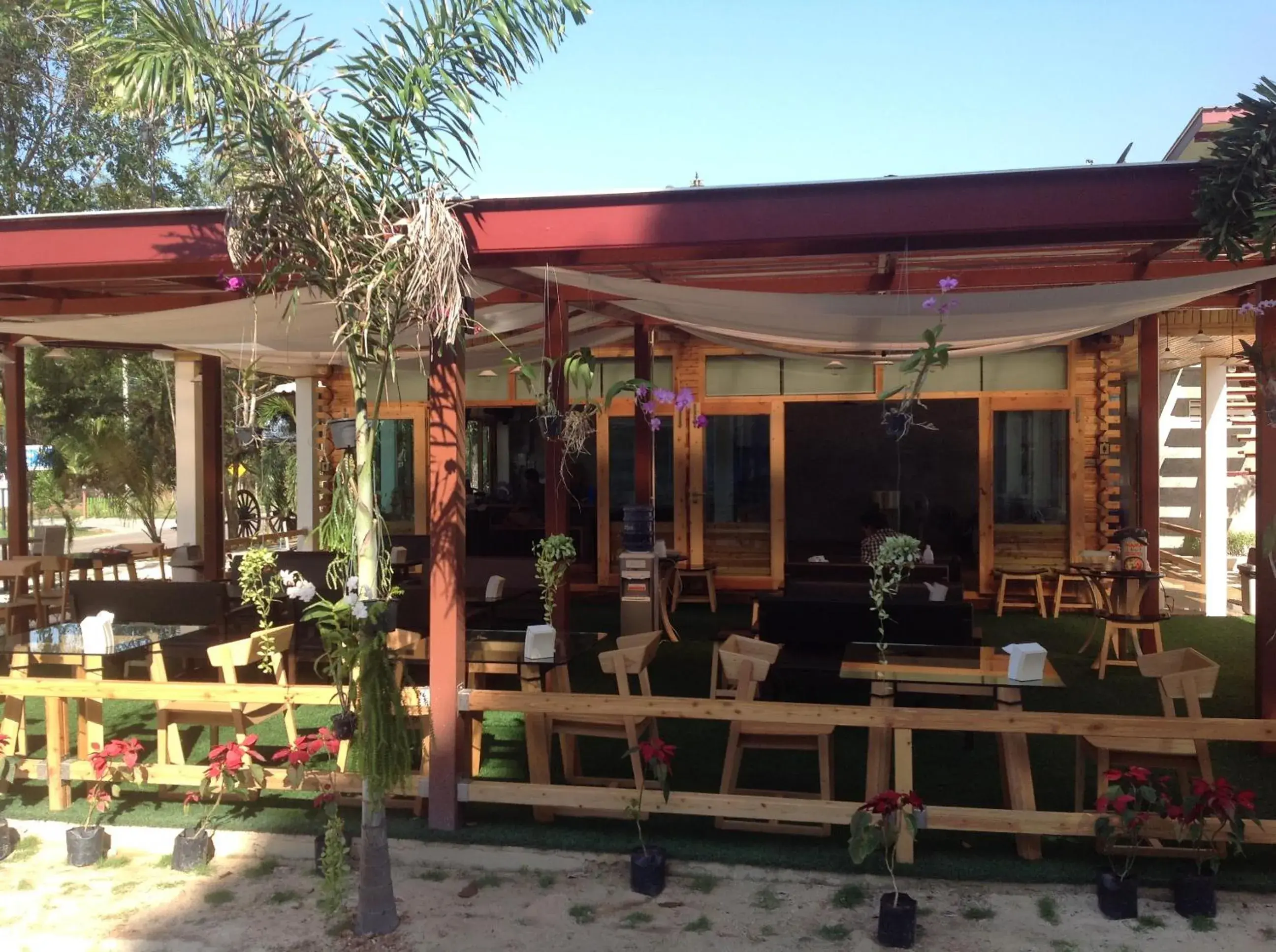 Restaurant/places to eat in Check In and Chill Out Restaurant/places to eat in Check In and Chill Out